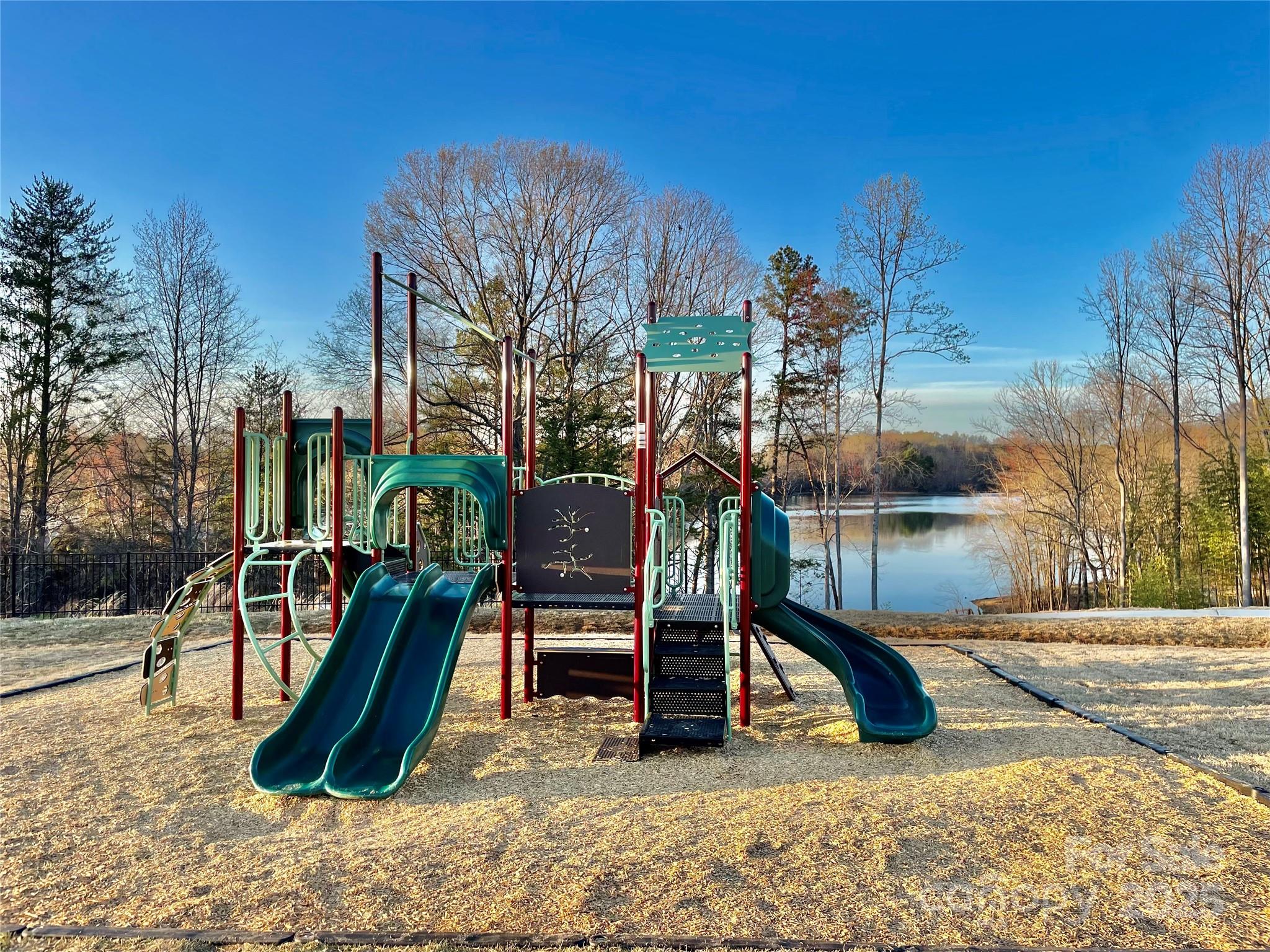 278 W Waterlynn Road
