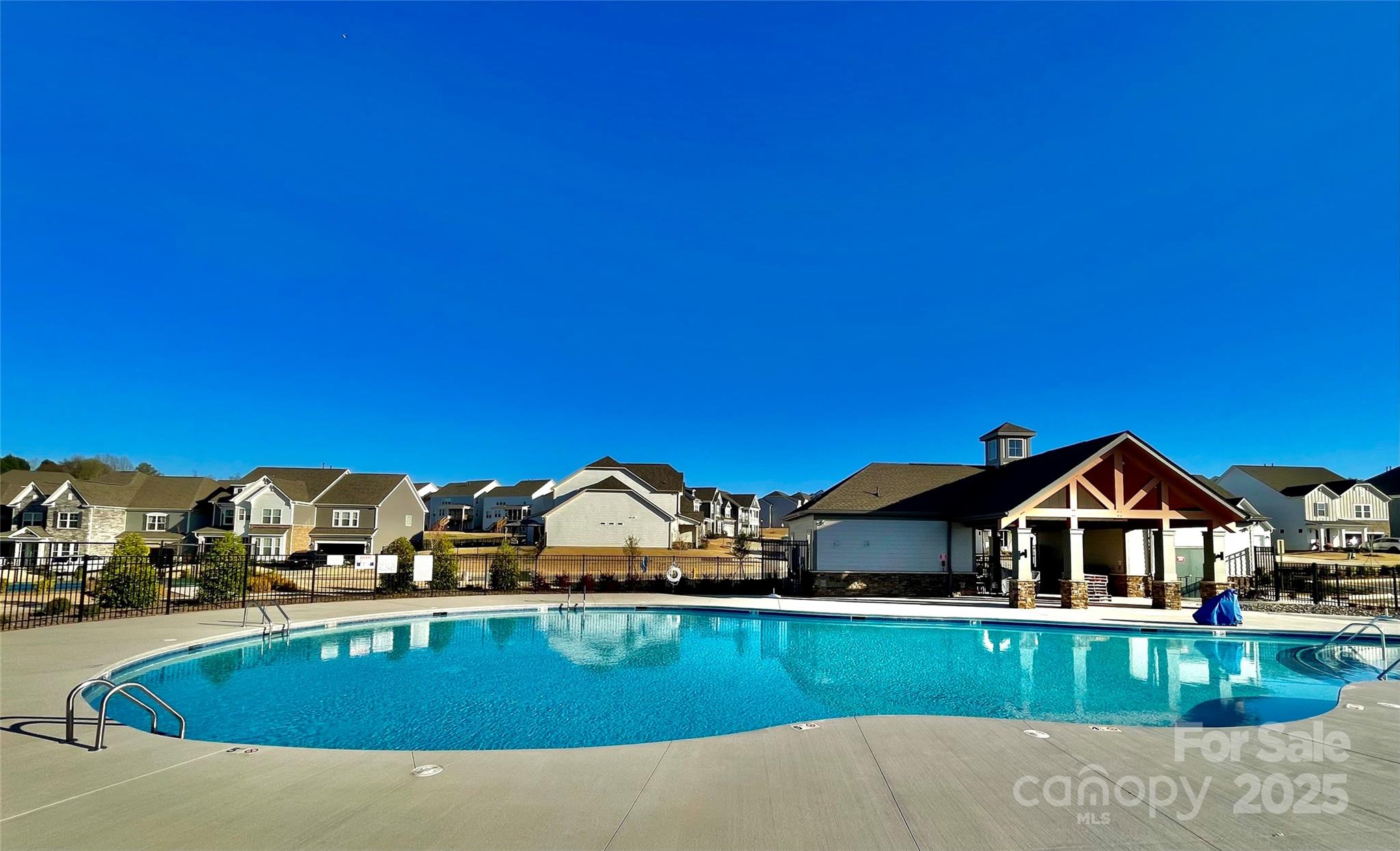 278 W Waterlynn Road
