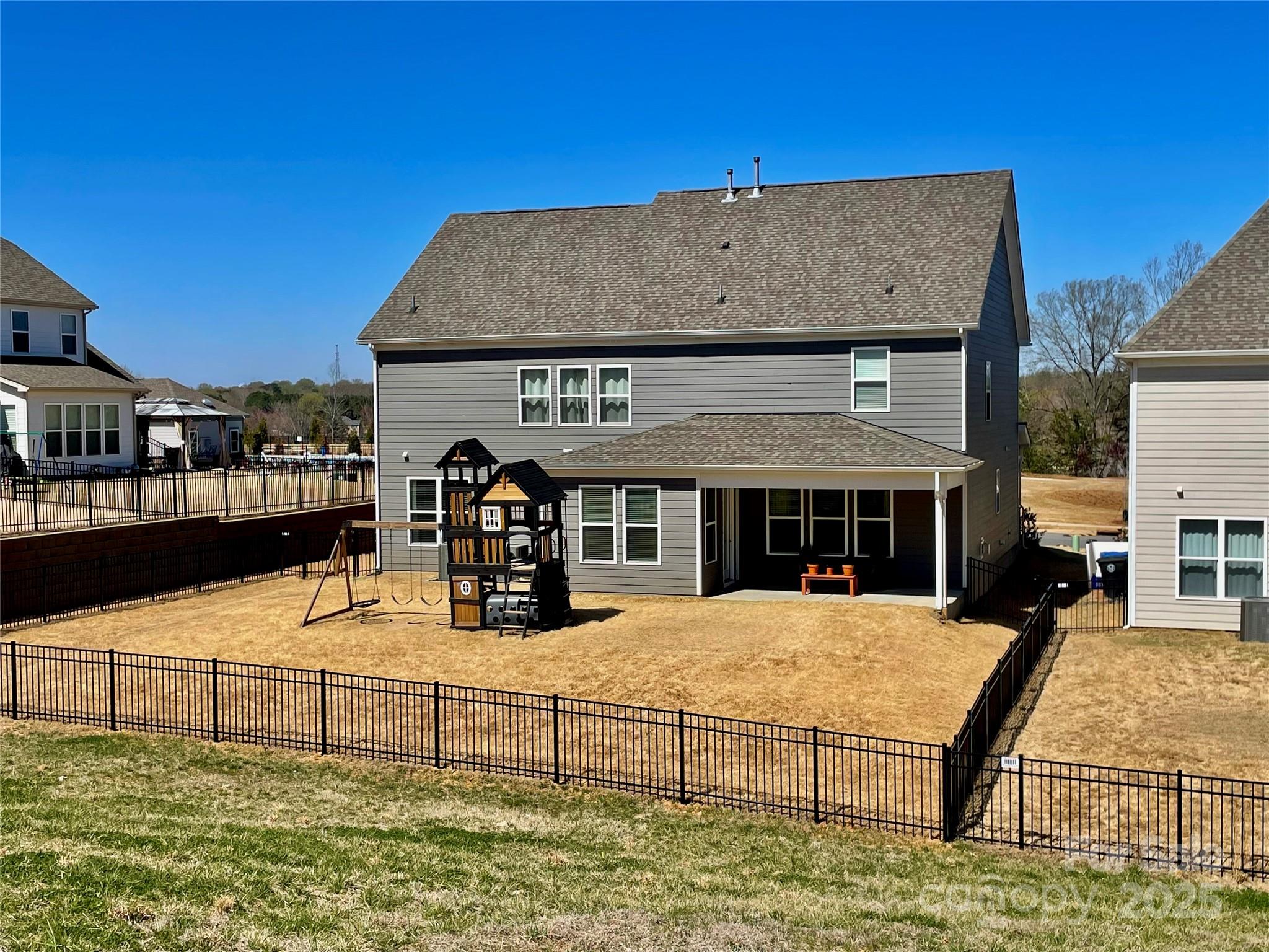 278 W Waterlynn Road