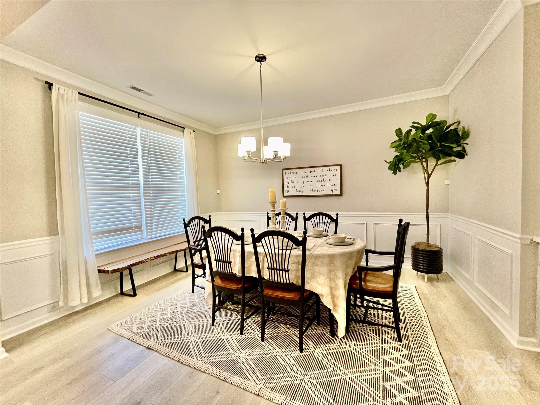 278 W Waterlynn Road