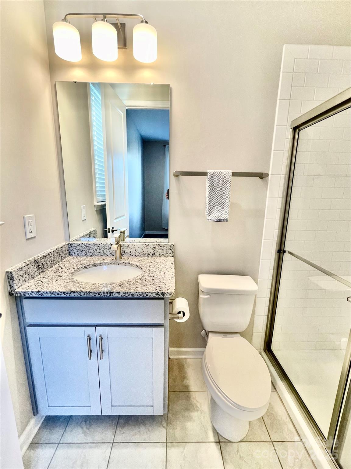 278 W Waterlynn Road