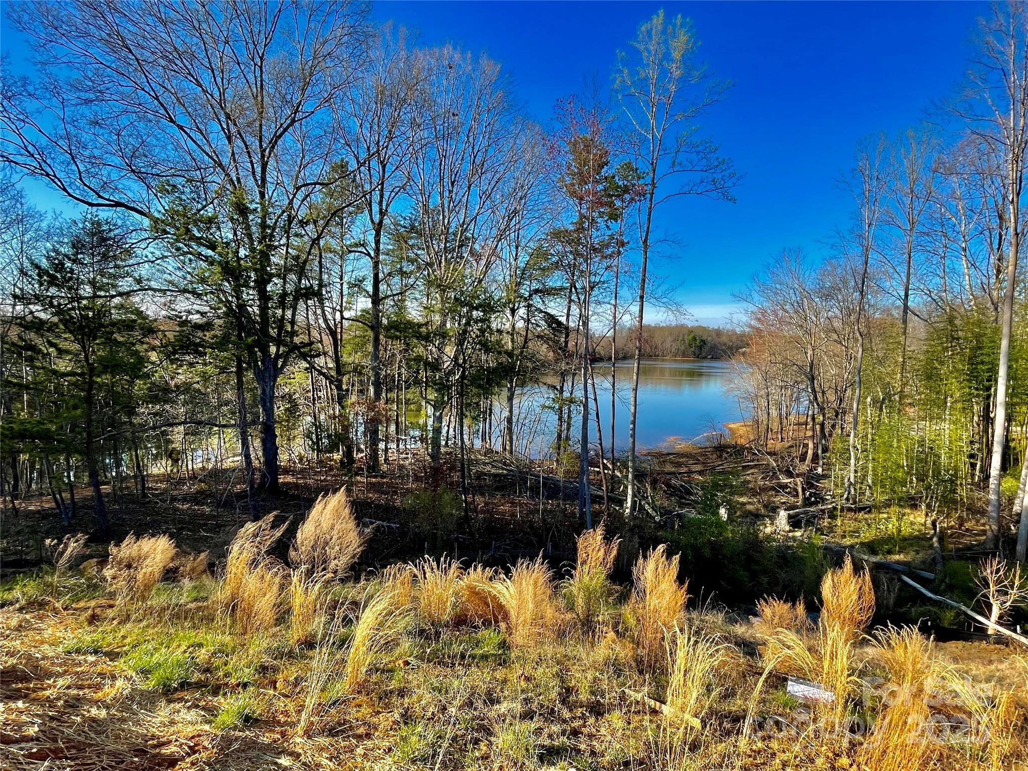 278 W Waterlynn Road