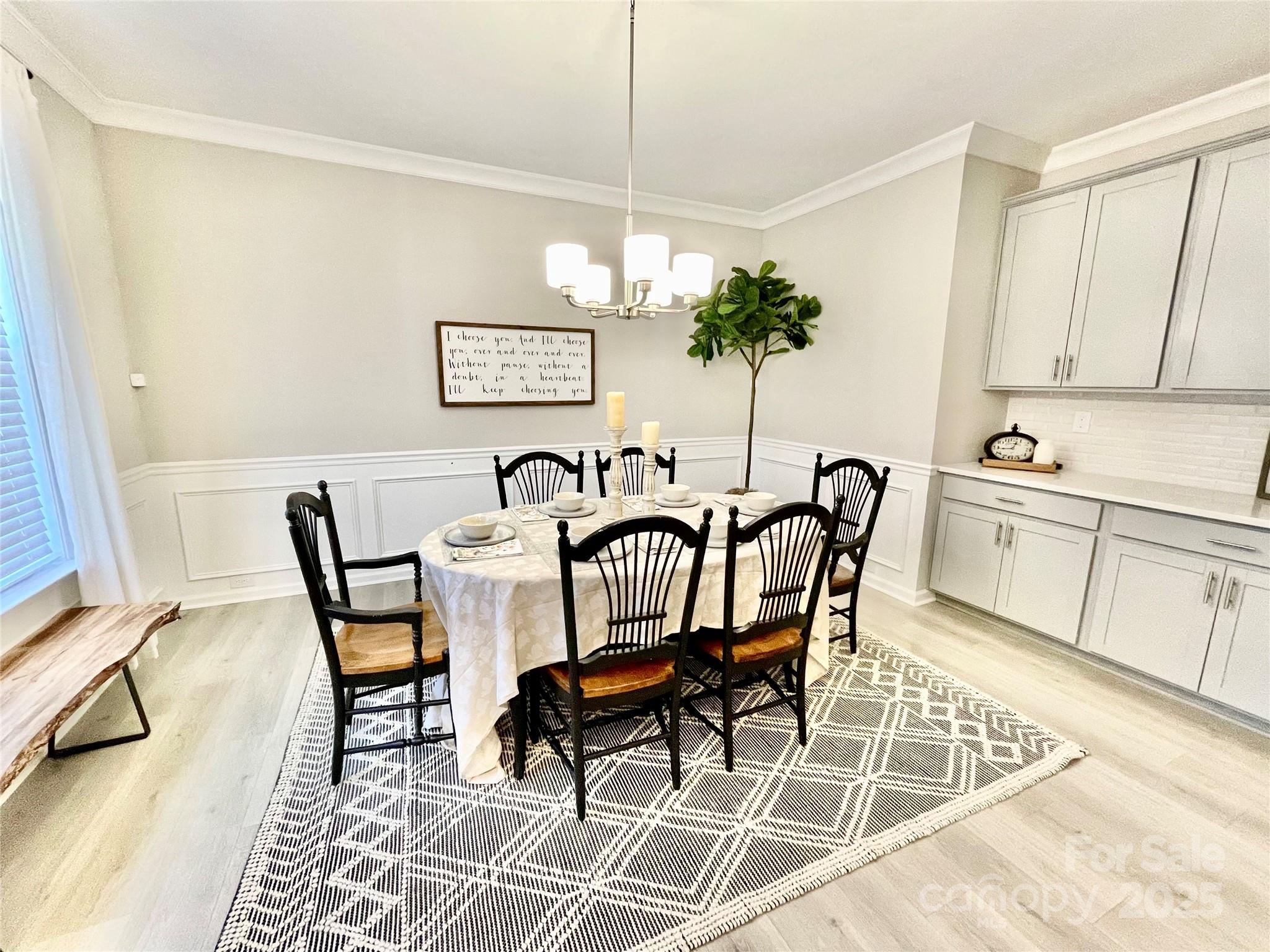 278 W Waterlynn Road