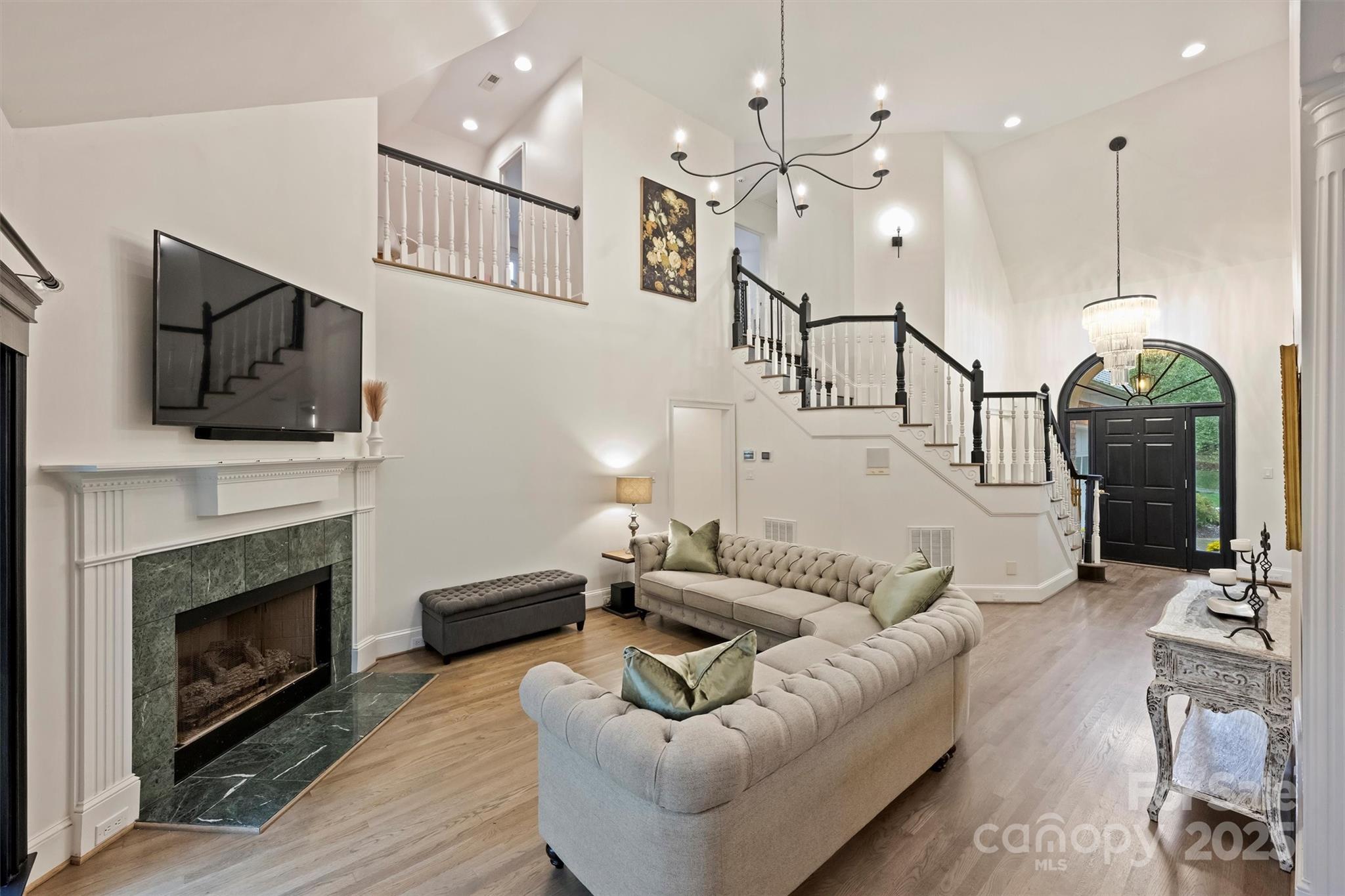 13428 Scanlan Way