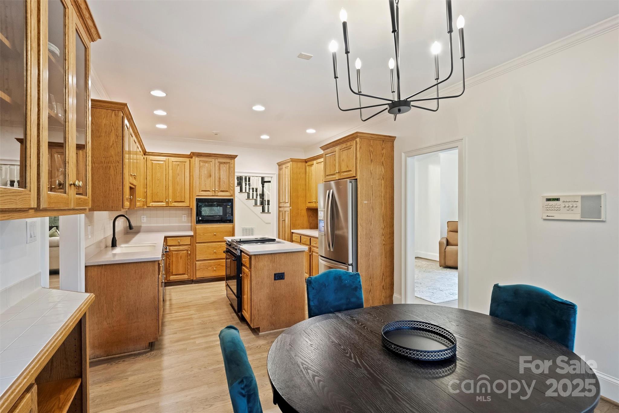 13428 Scanlan Way