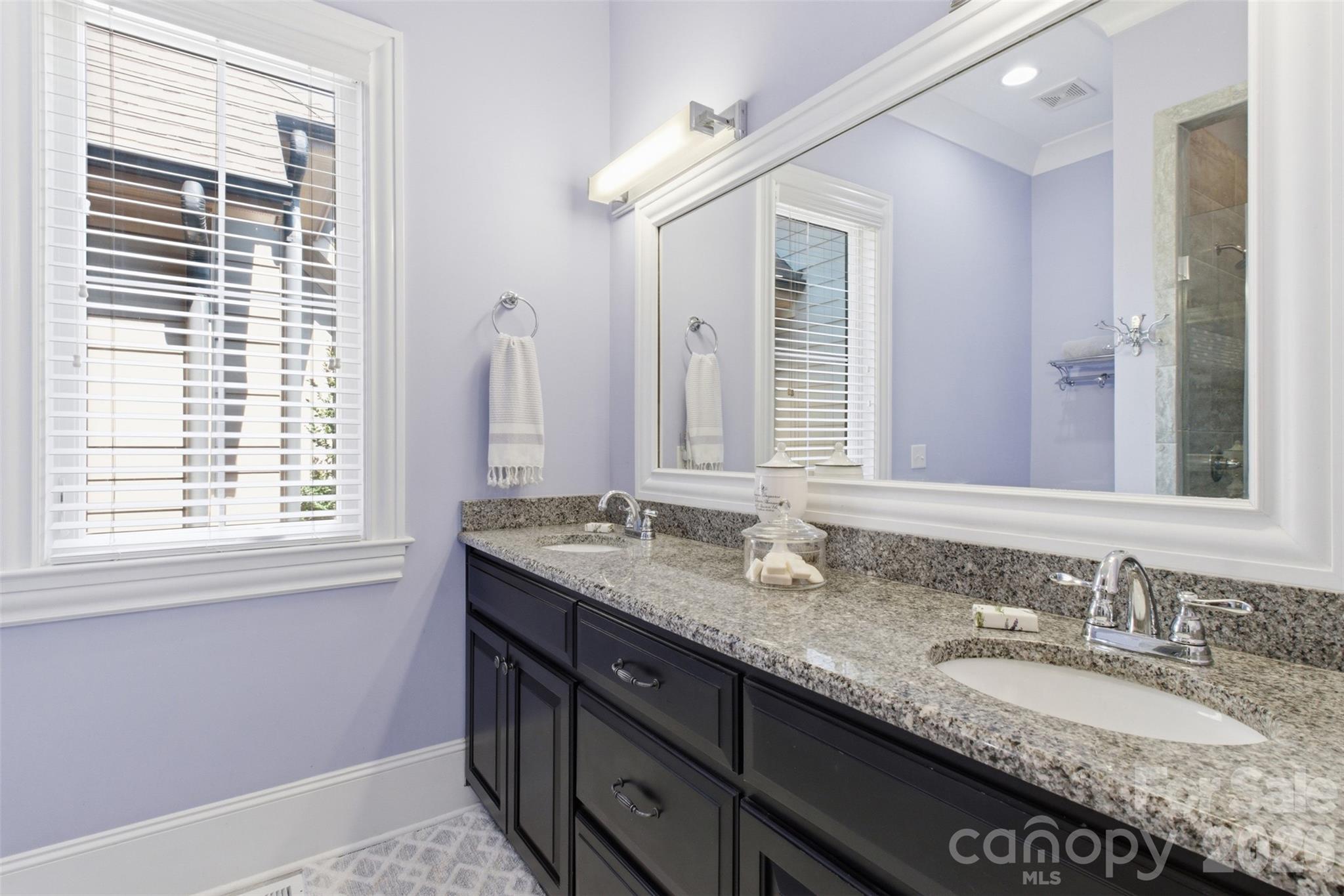 425 Bridlepath Trail