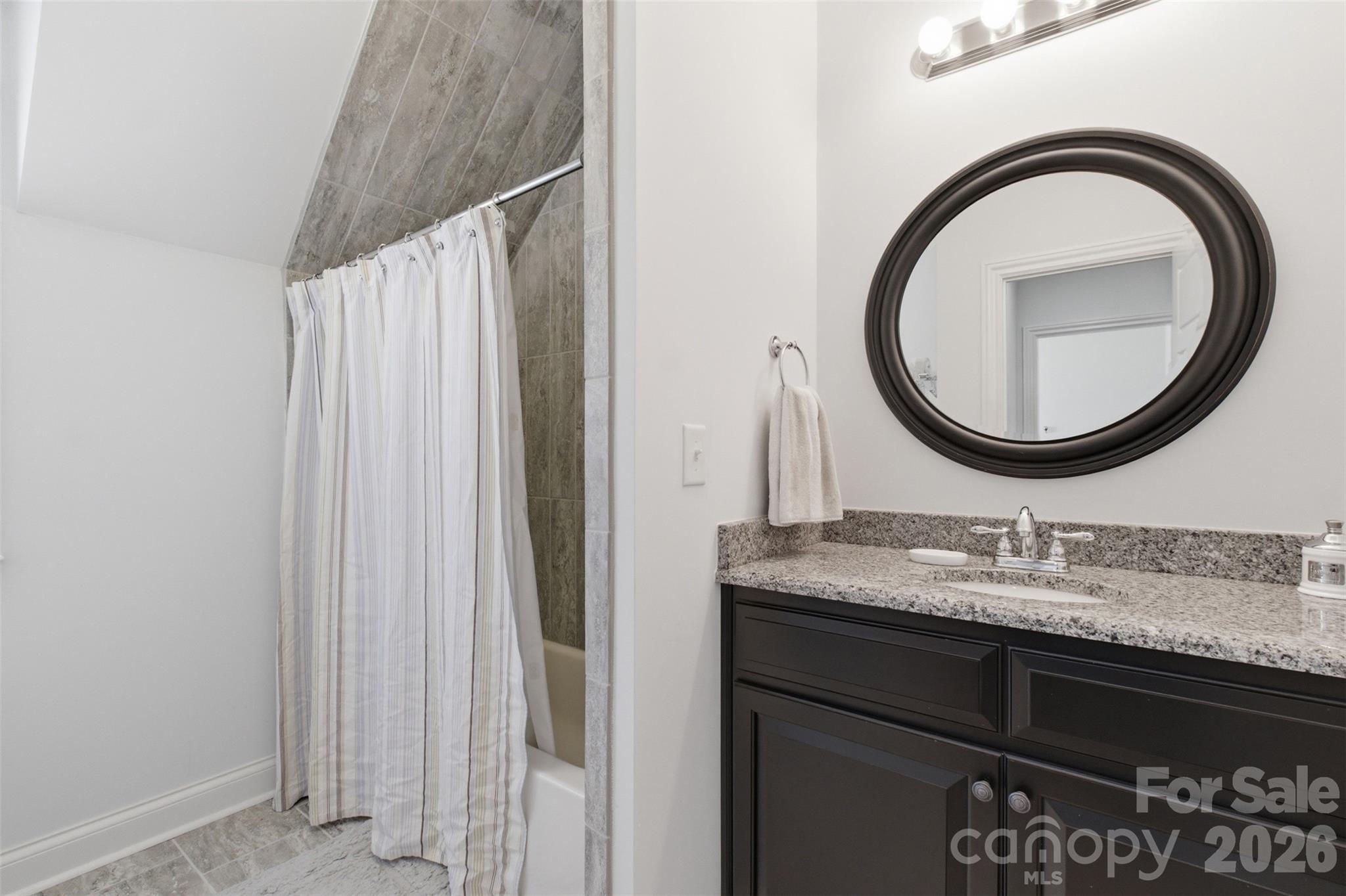 425 Bridlepath Trail