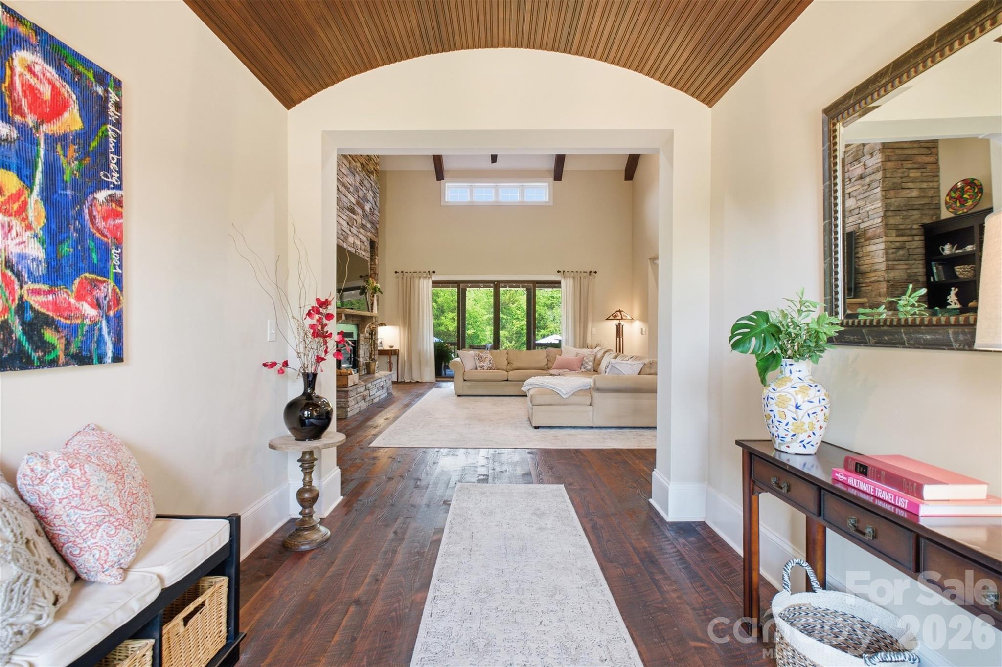 425 Bridlepath Trail