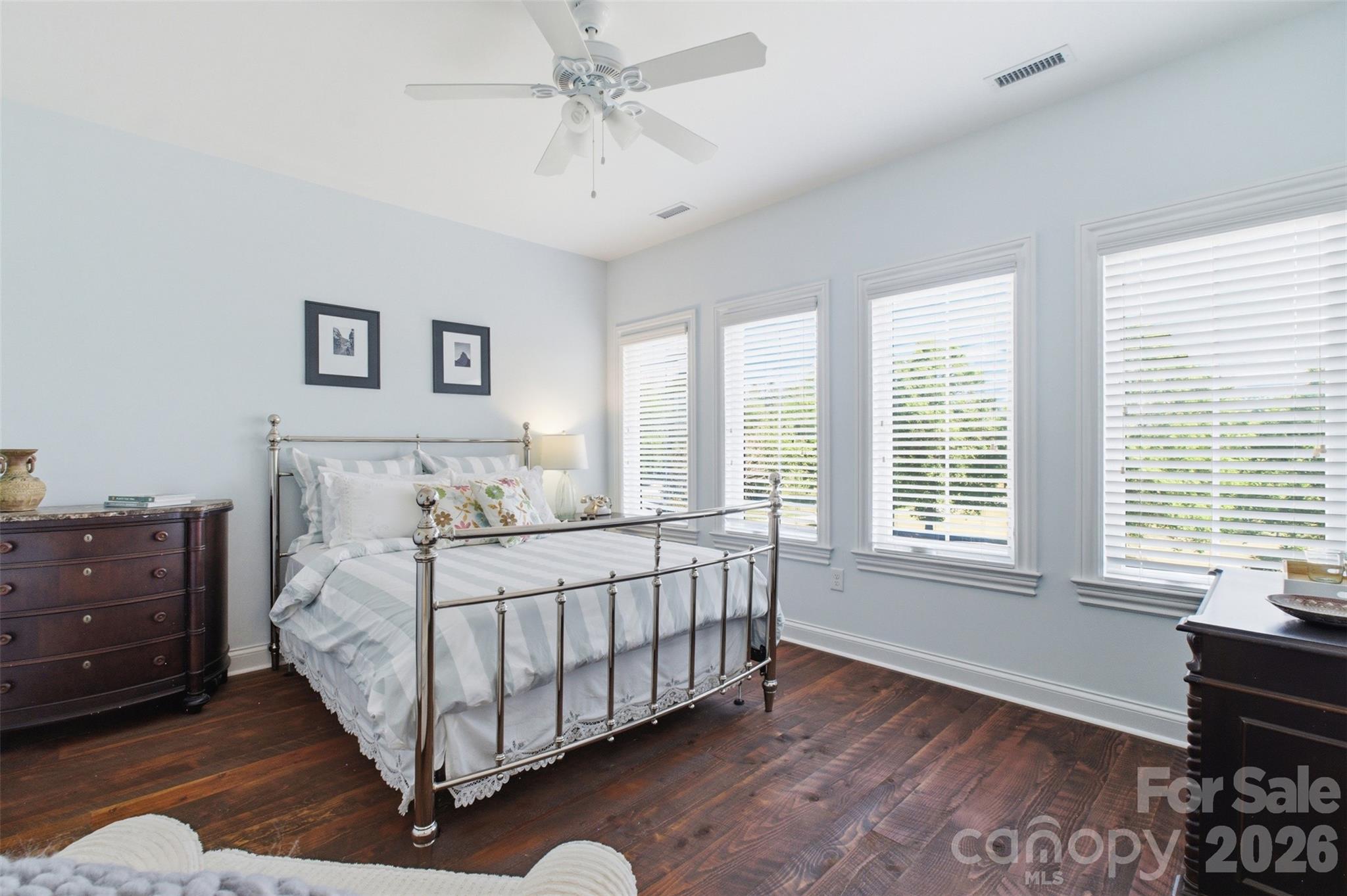 425 Bridlepath Trail