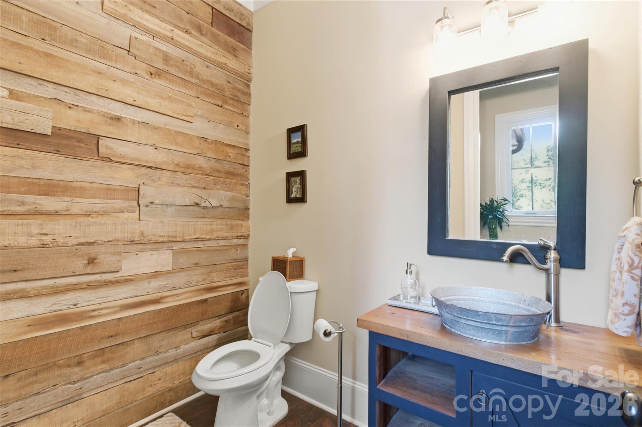 425 Bridlepath Trail