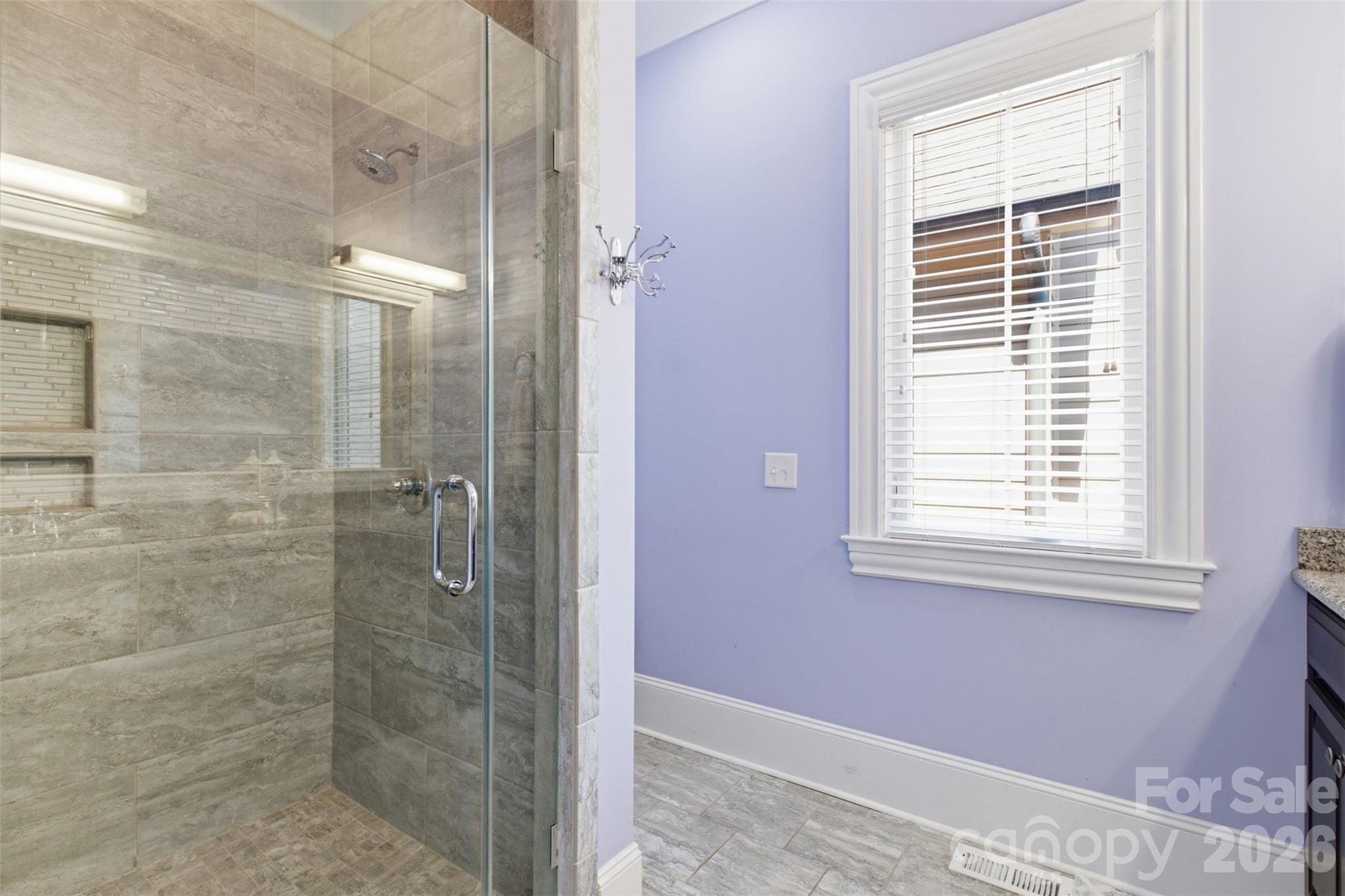 425 Bridlepath Trail