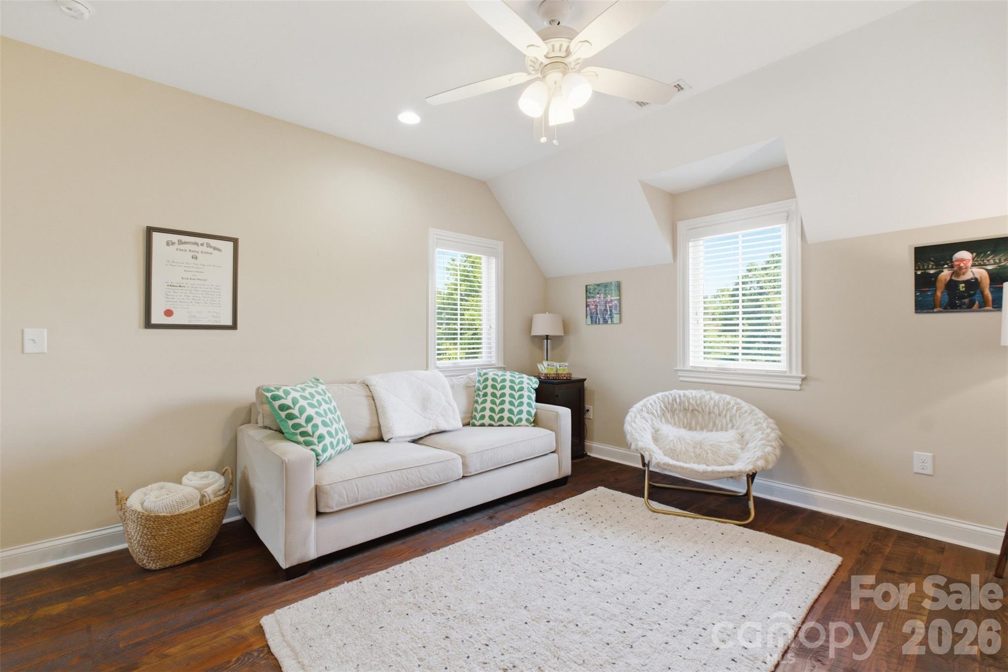 425 Bridlepath Trail