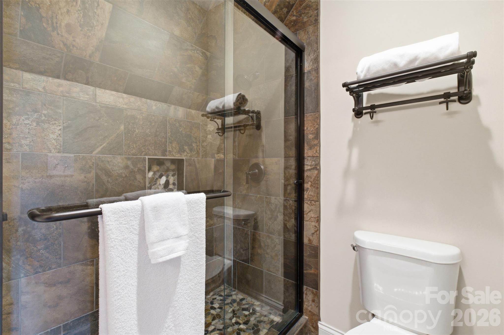 425 Bridlepath Trail