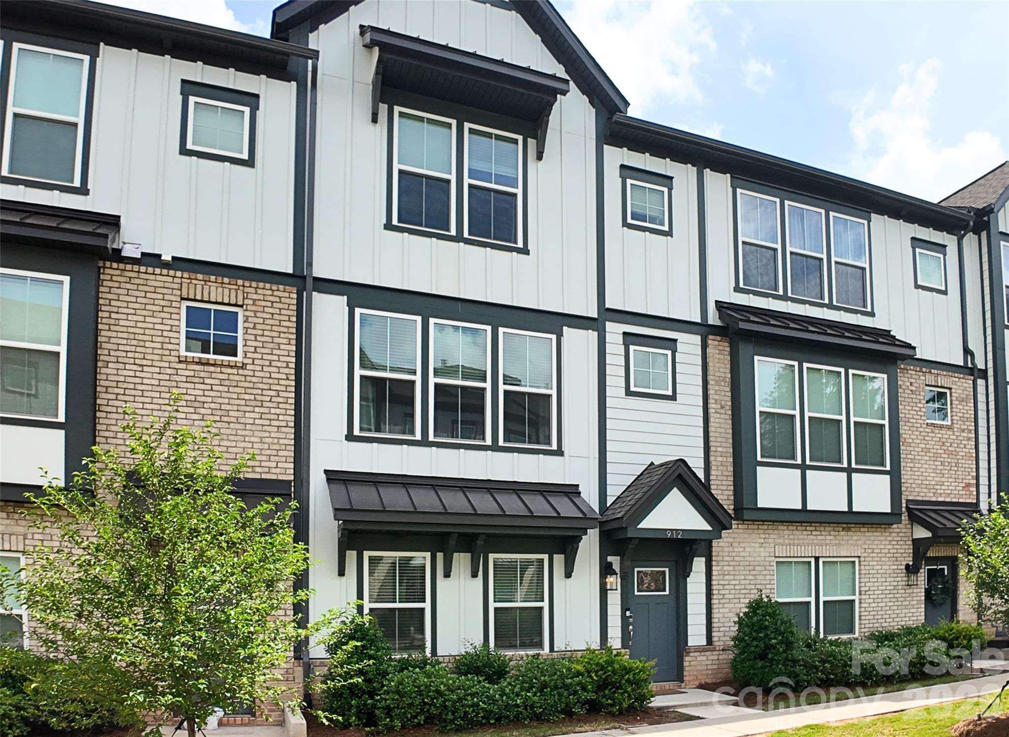912 Mary Max Drive