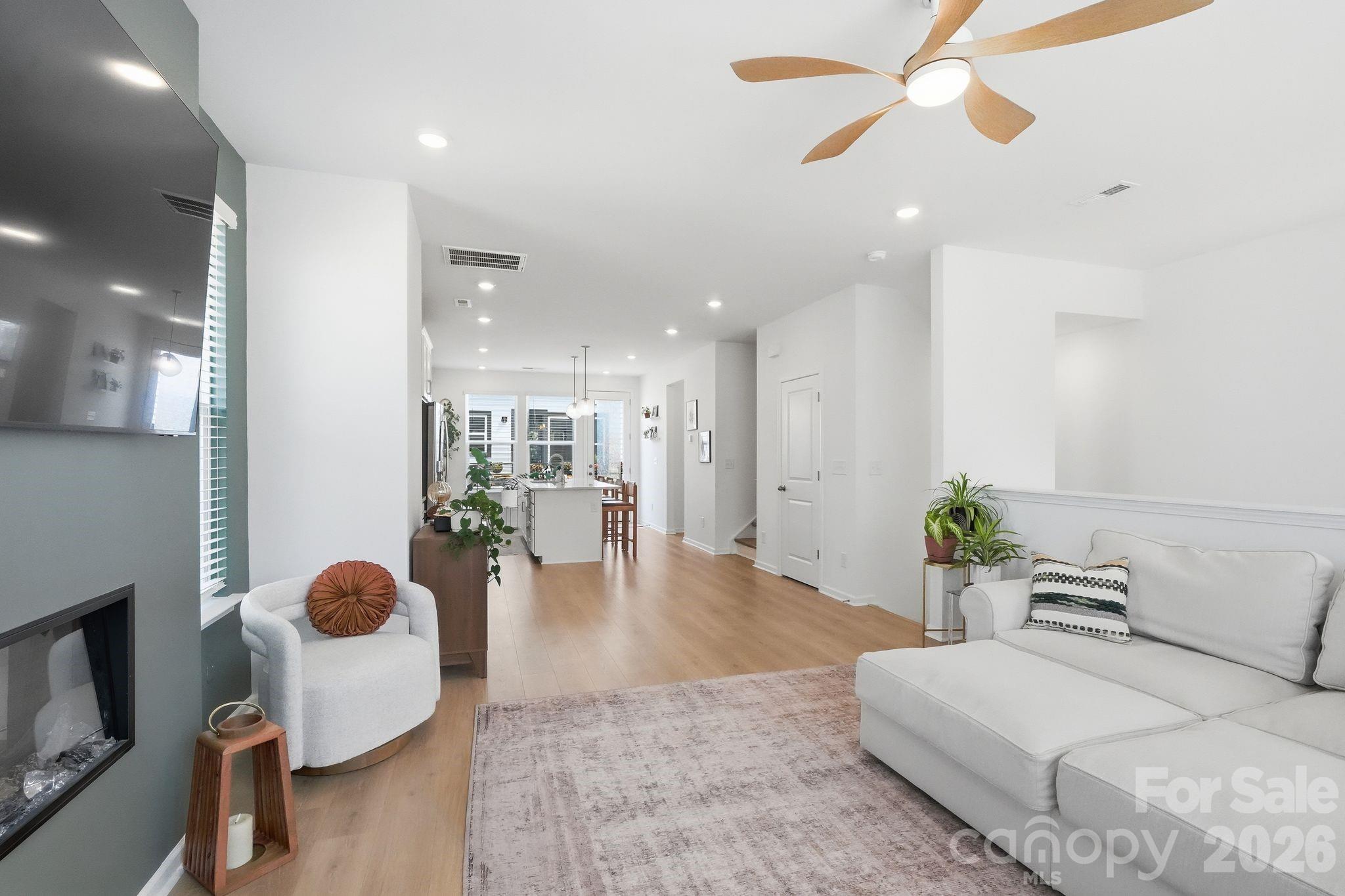 215 Tamala Street