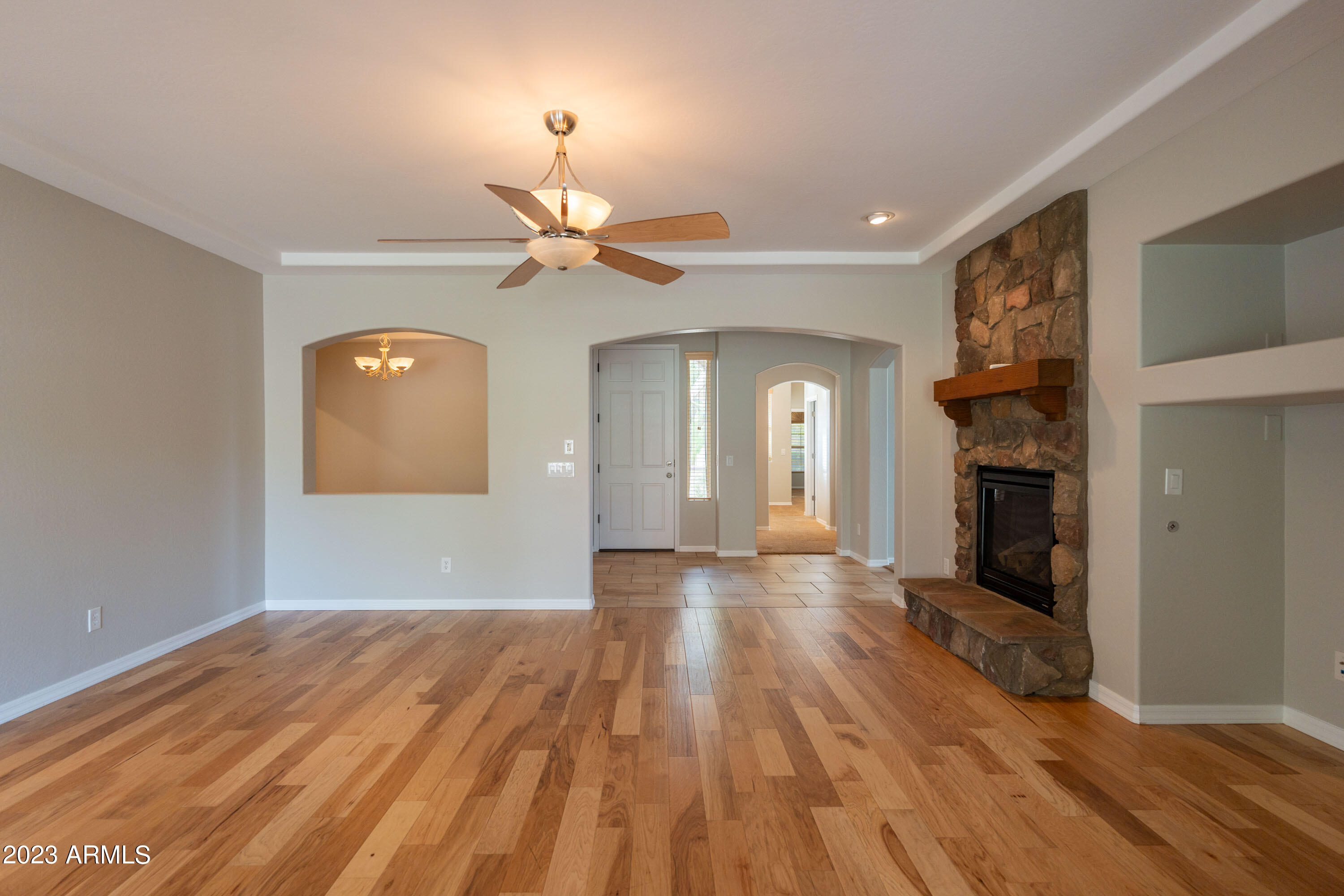 1644 W PELICAN Court