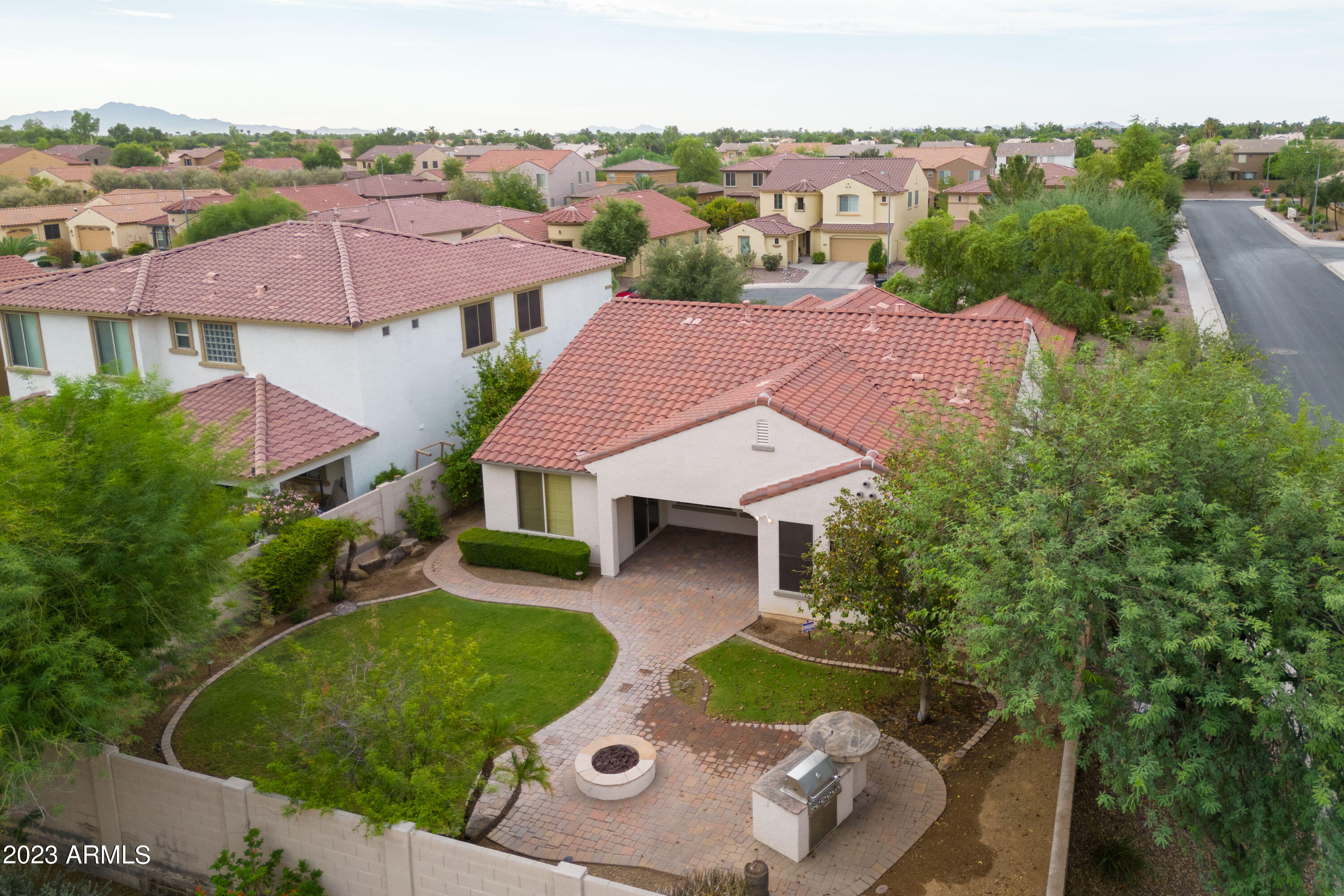 1644 W PELICAN Court