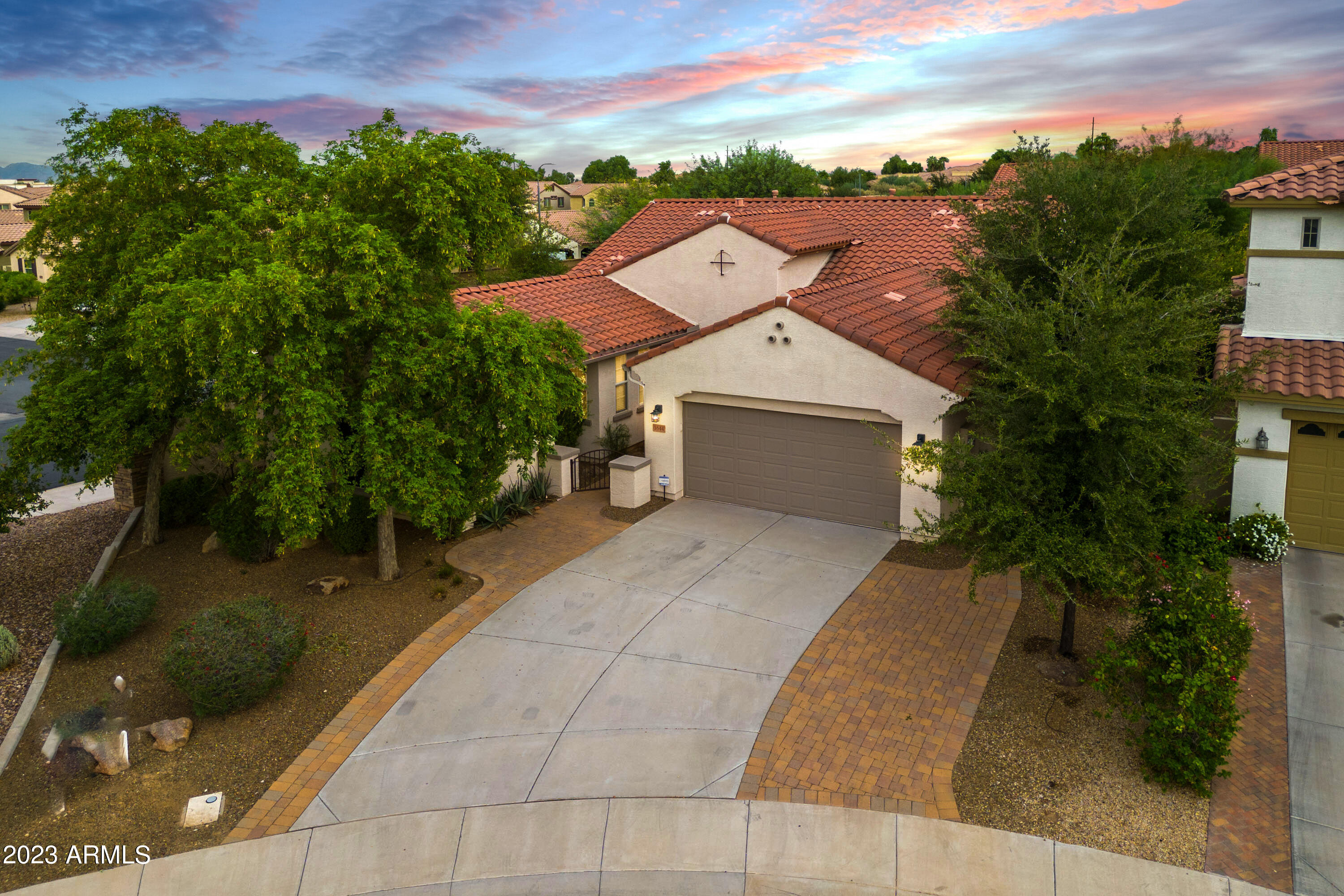 1644 W PELICAN Court
