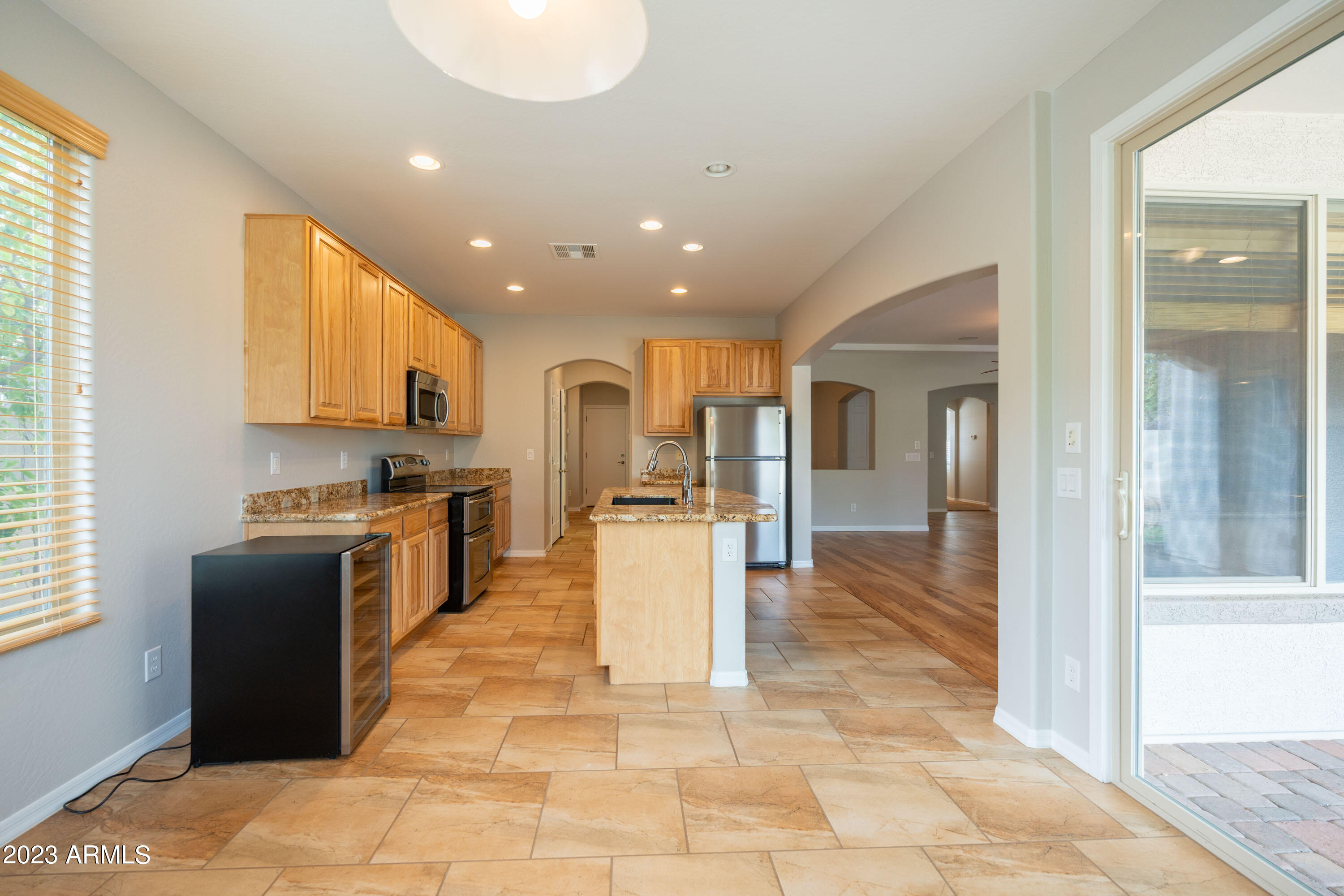 1644 W PELICAN Court