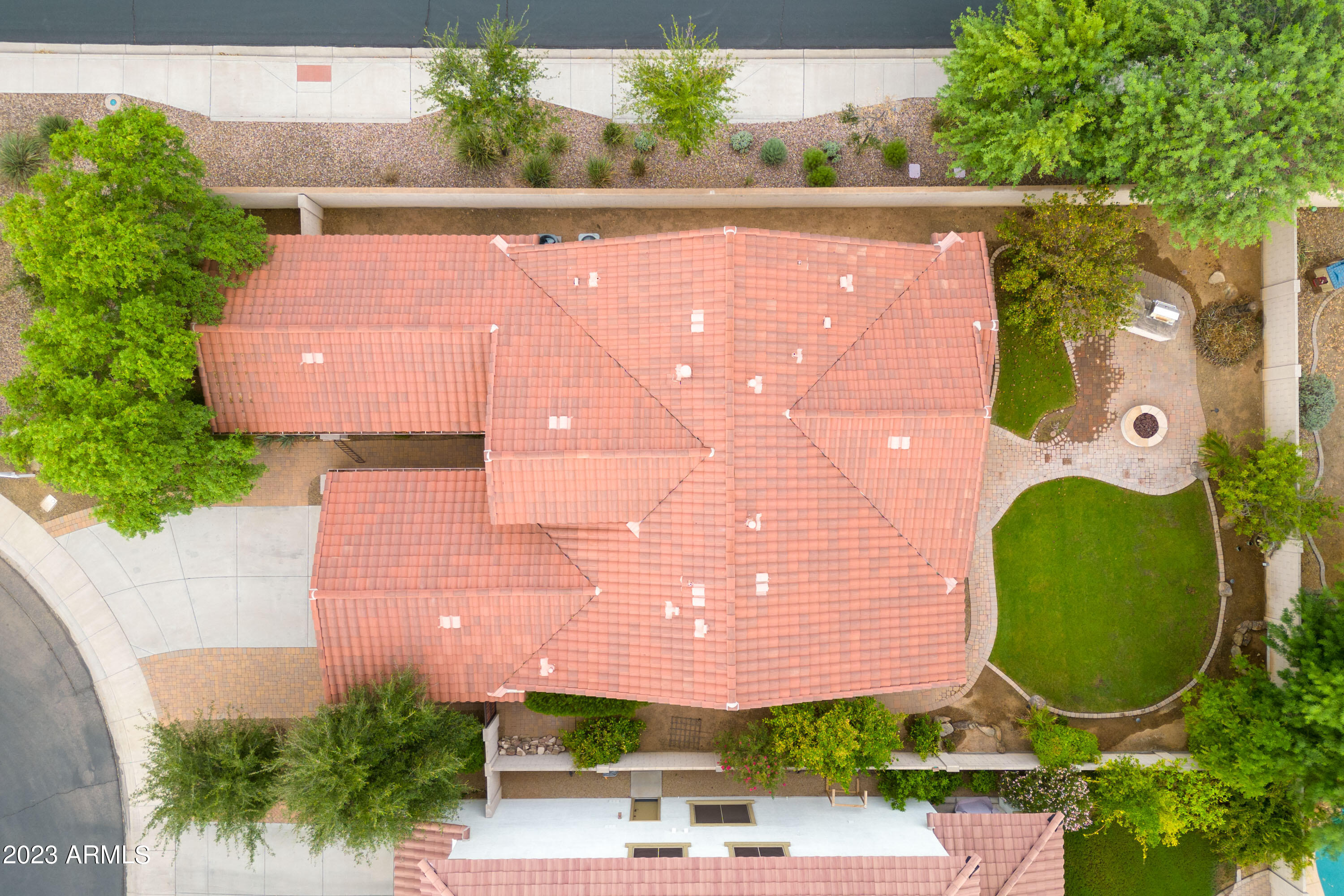 1644 W PELICAN Court