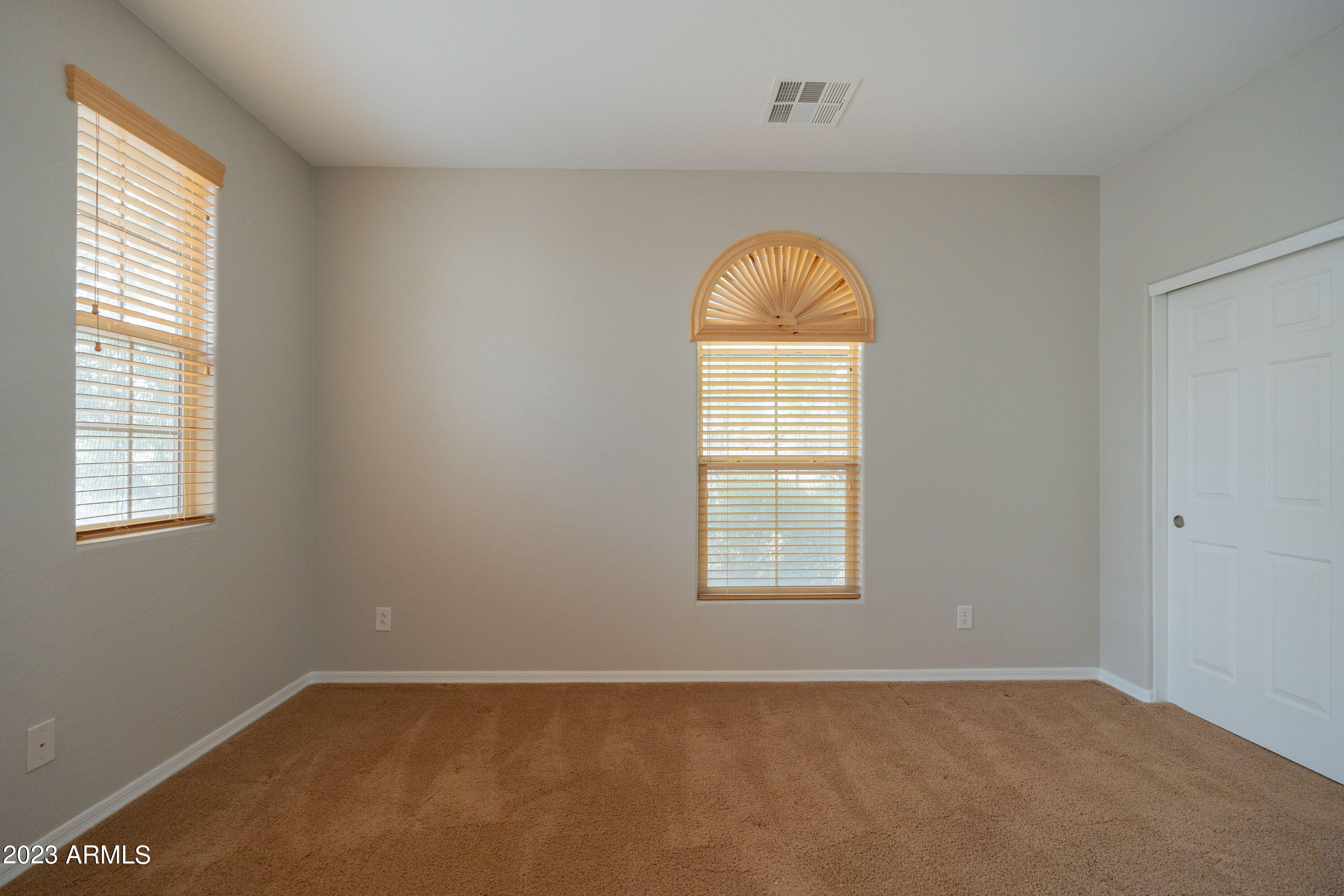1644 W PELICAN Court