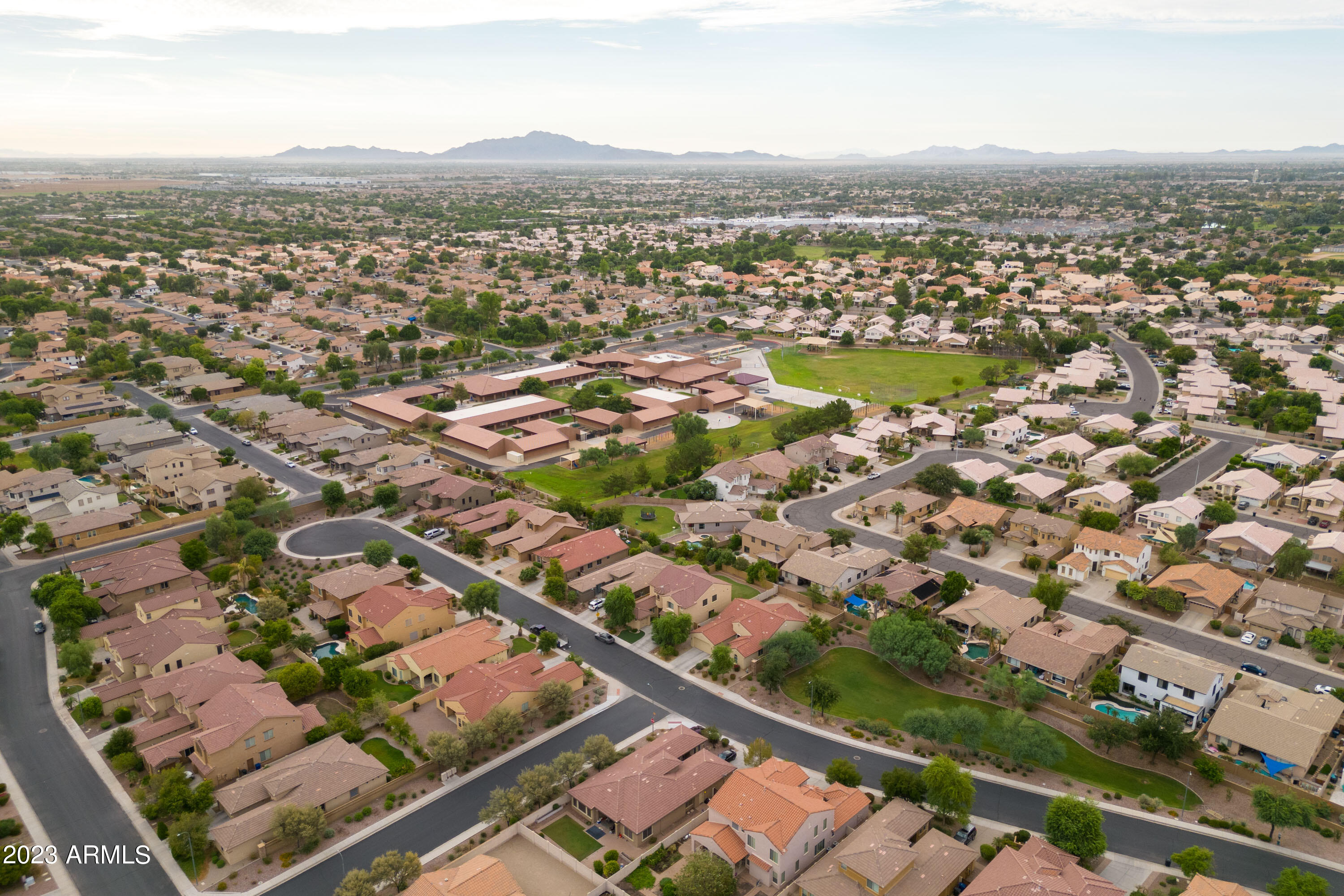 1644 W PELICAN Court