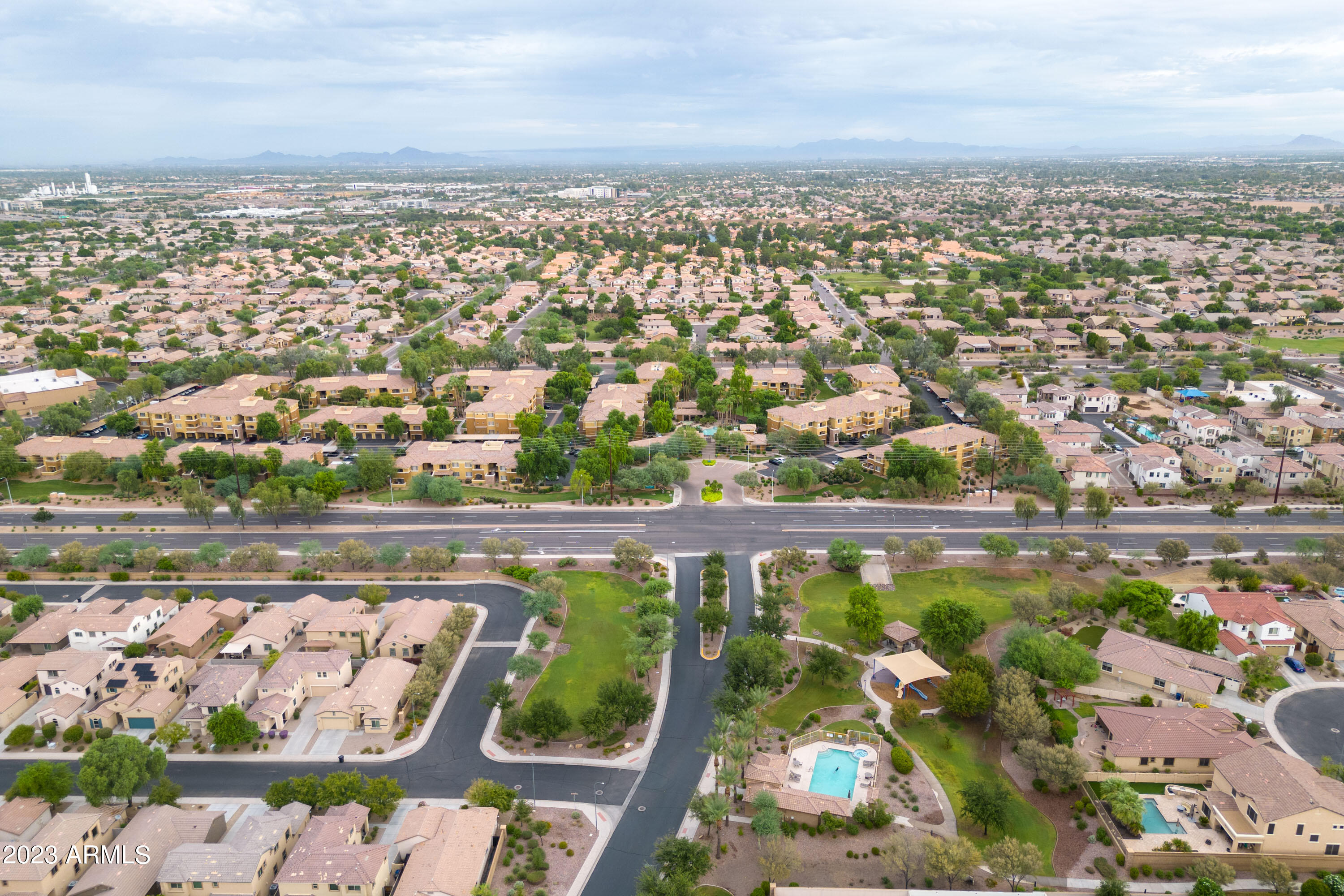 1644 W PELICAN Court