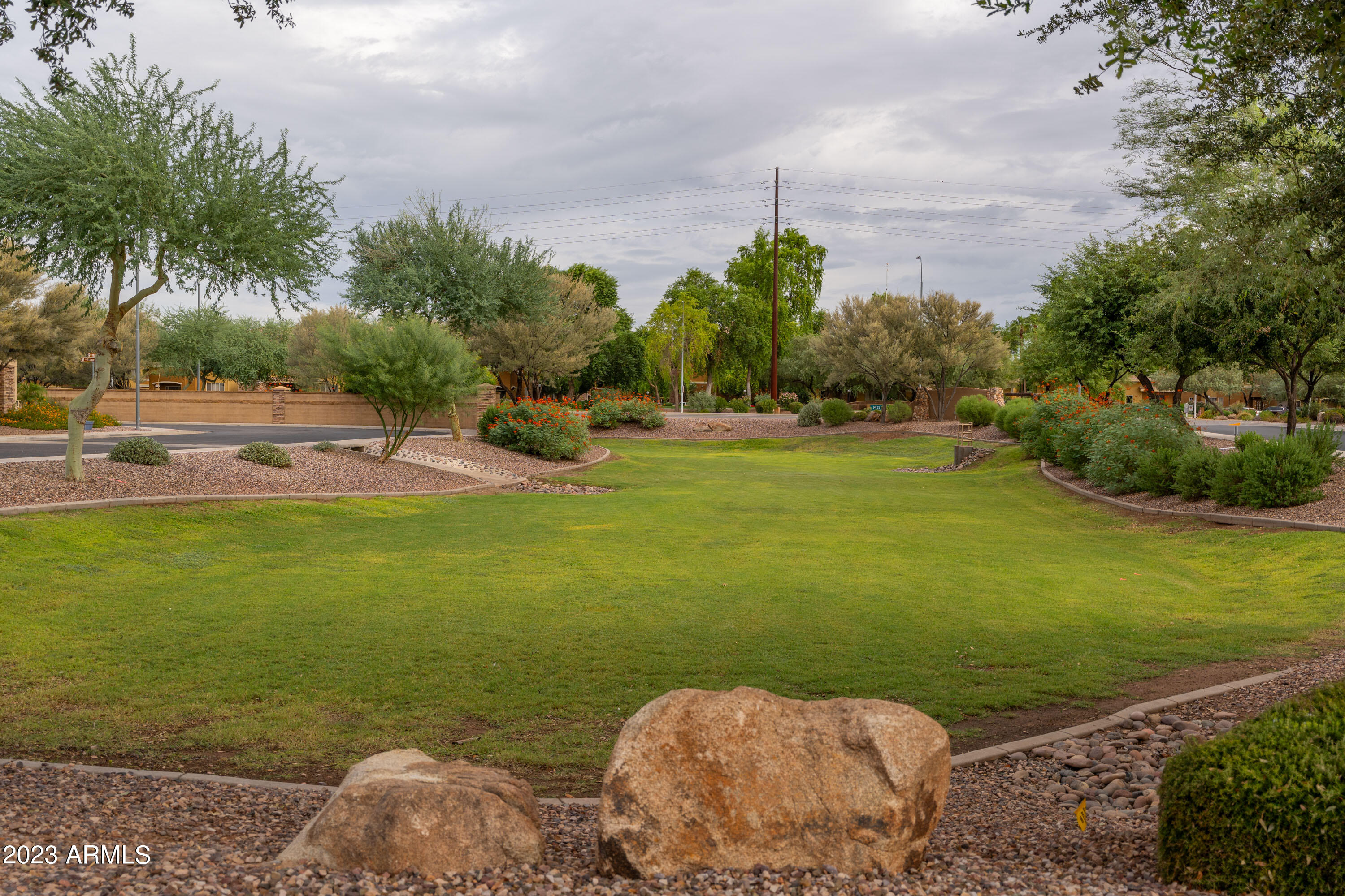 1644 W PELICAN Court