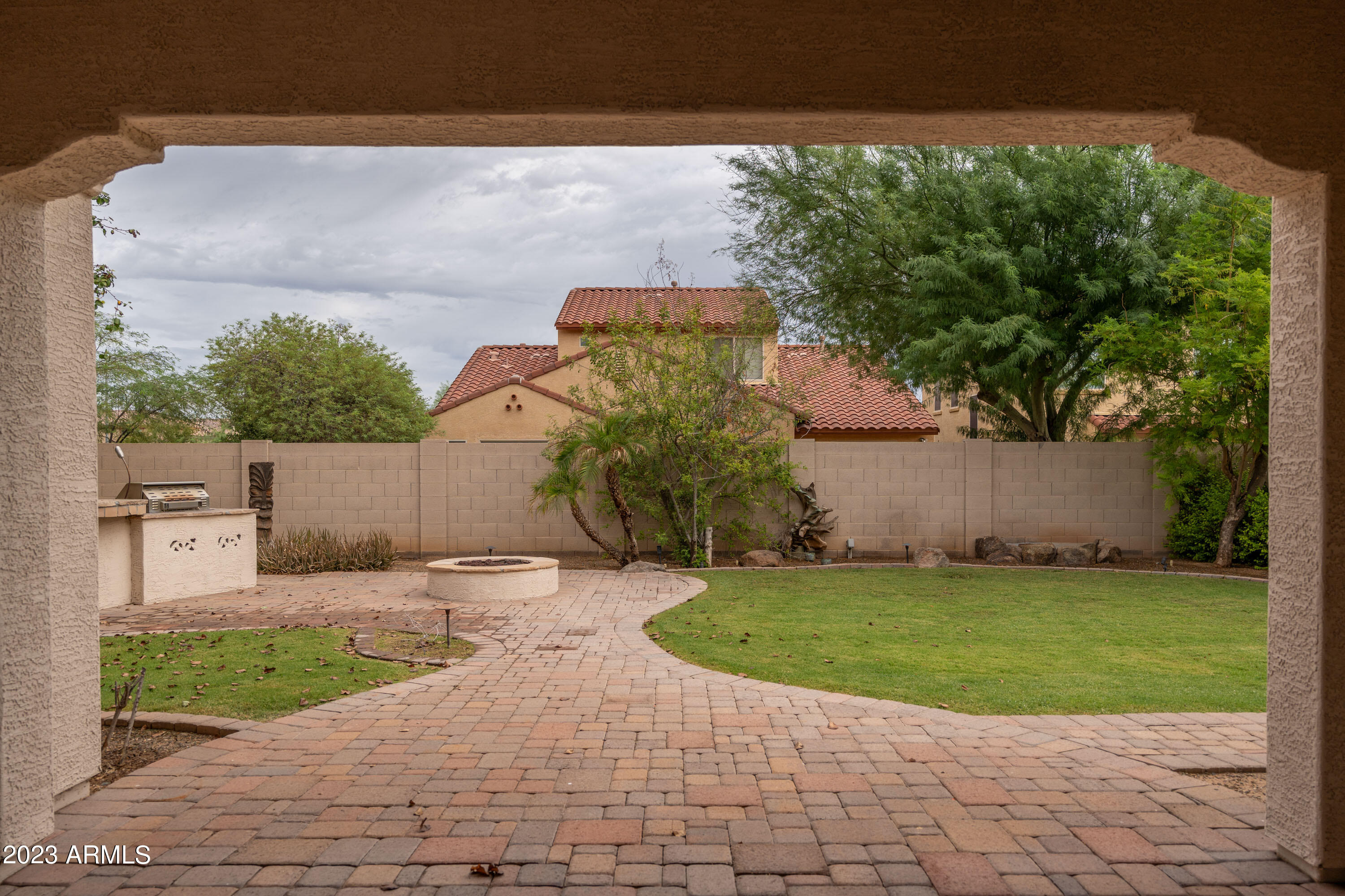 1644 W PELICAN Court