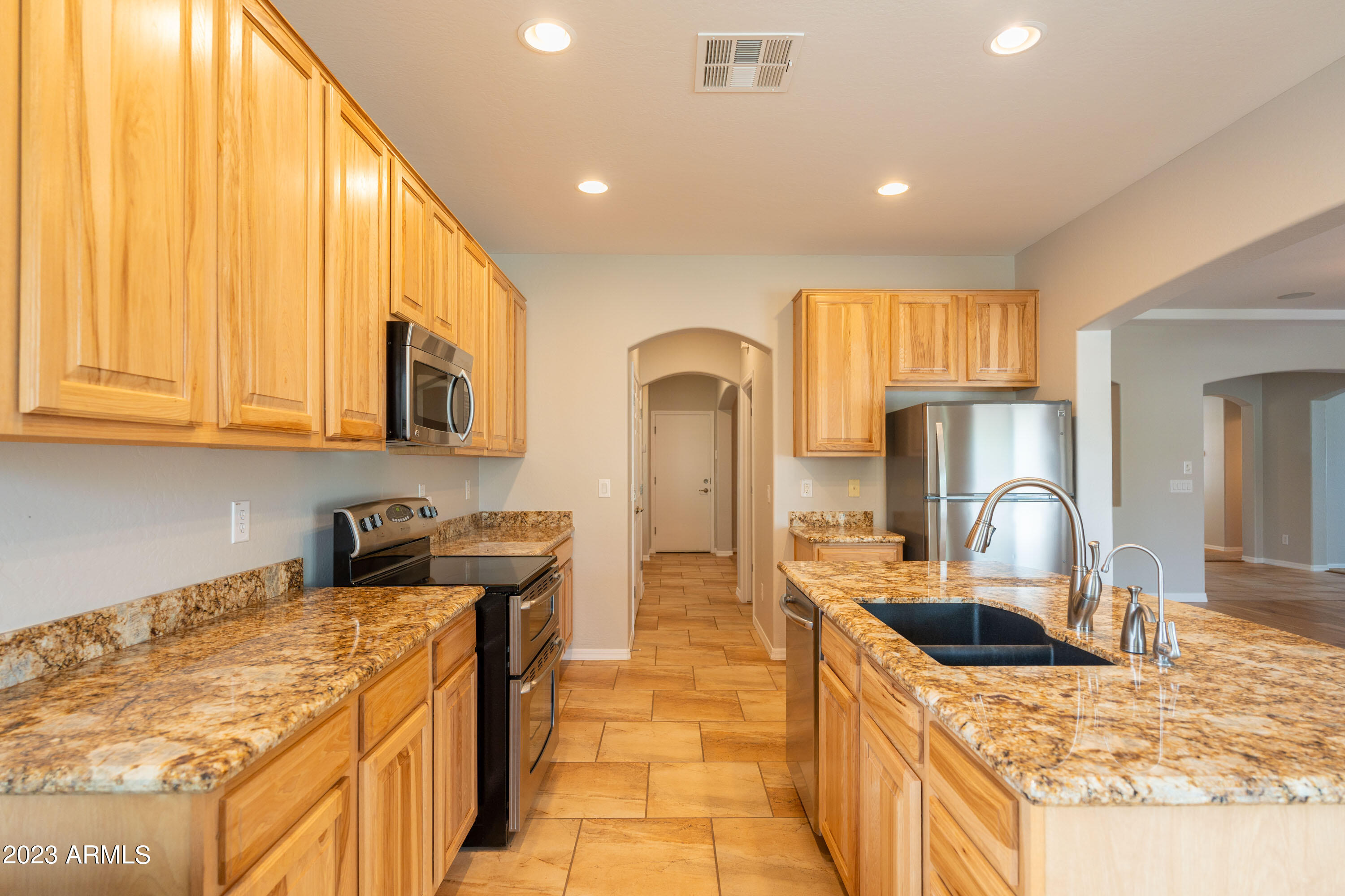 1644 W PELICAN Court