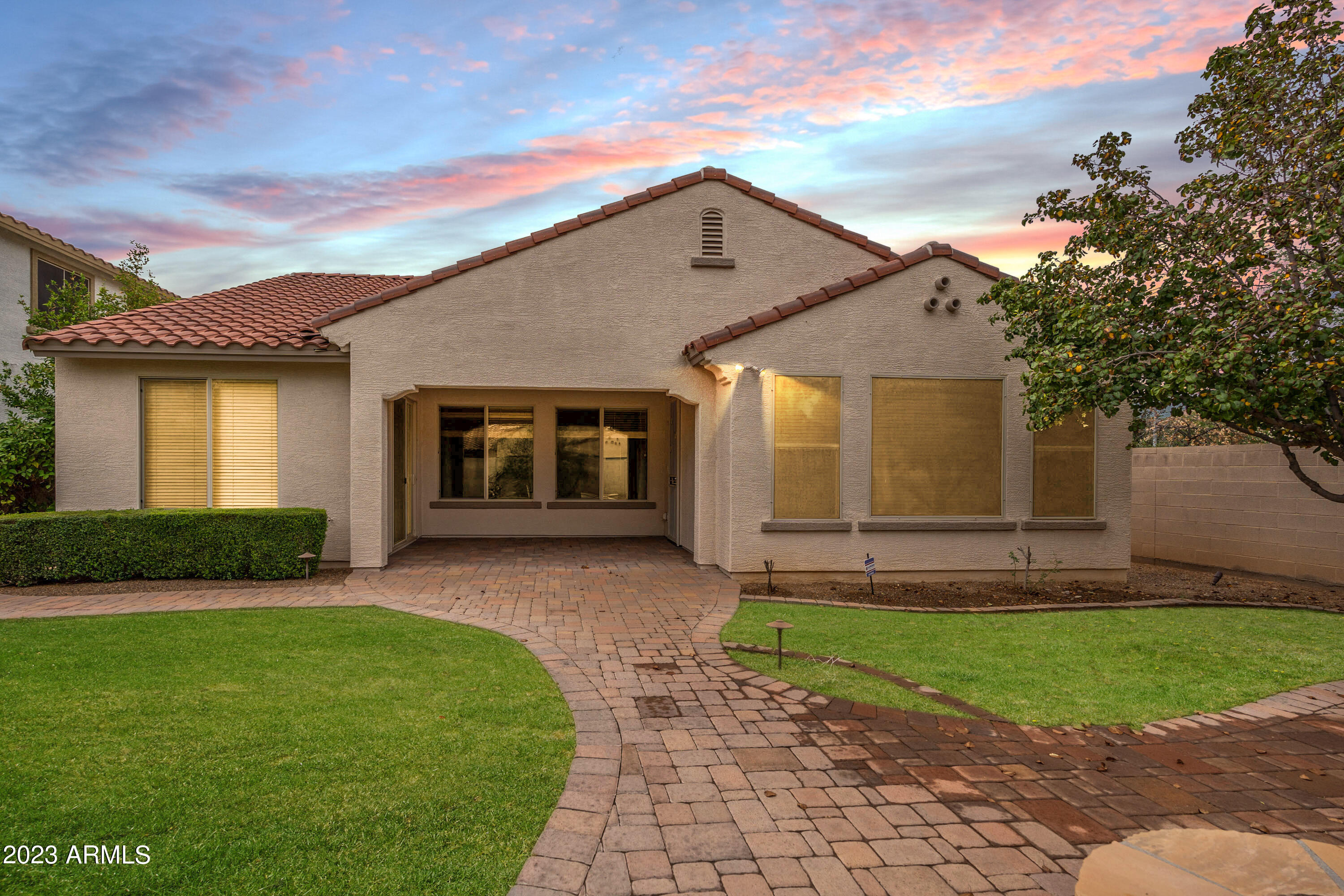 1644 W PELICAN Court