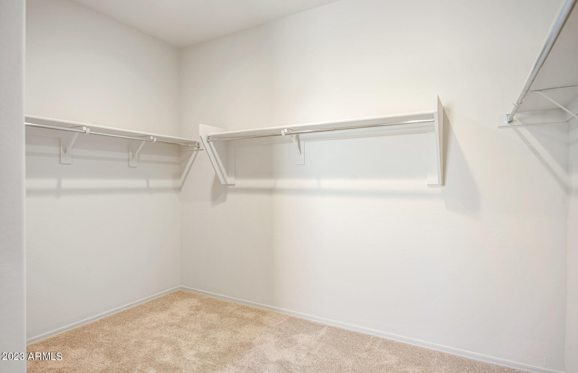 43662 W CYPRESS Lane
