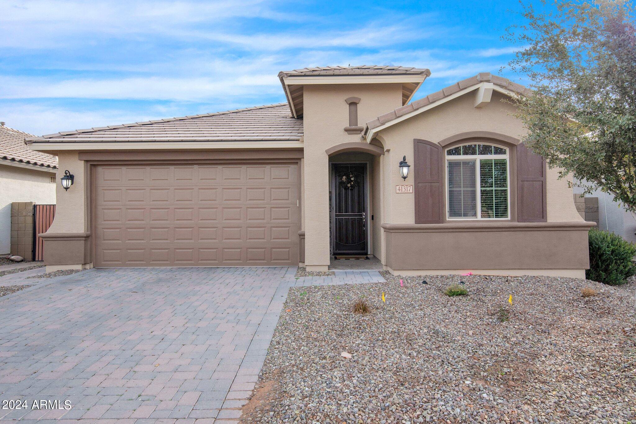 41317 W CARLISLE Lane
