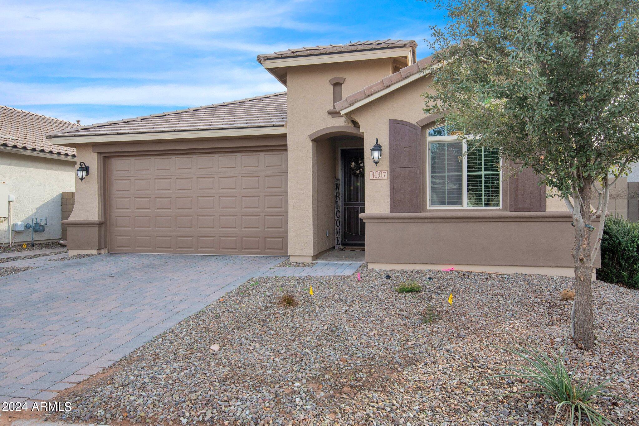41317 W CARLISLE Lane