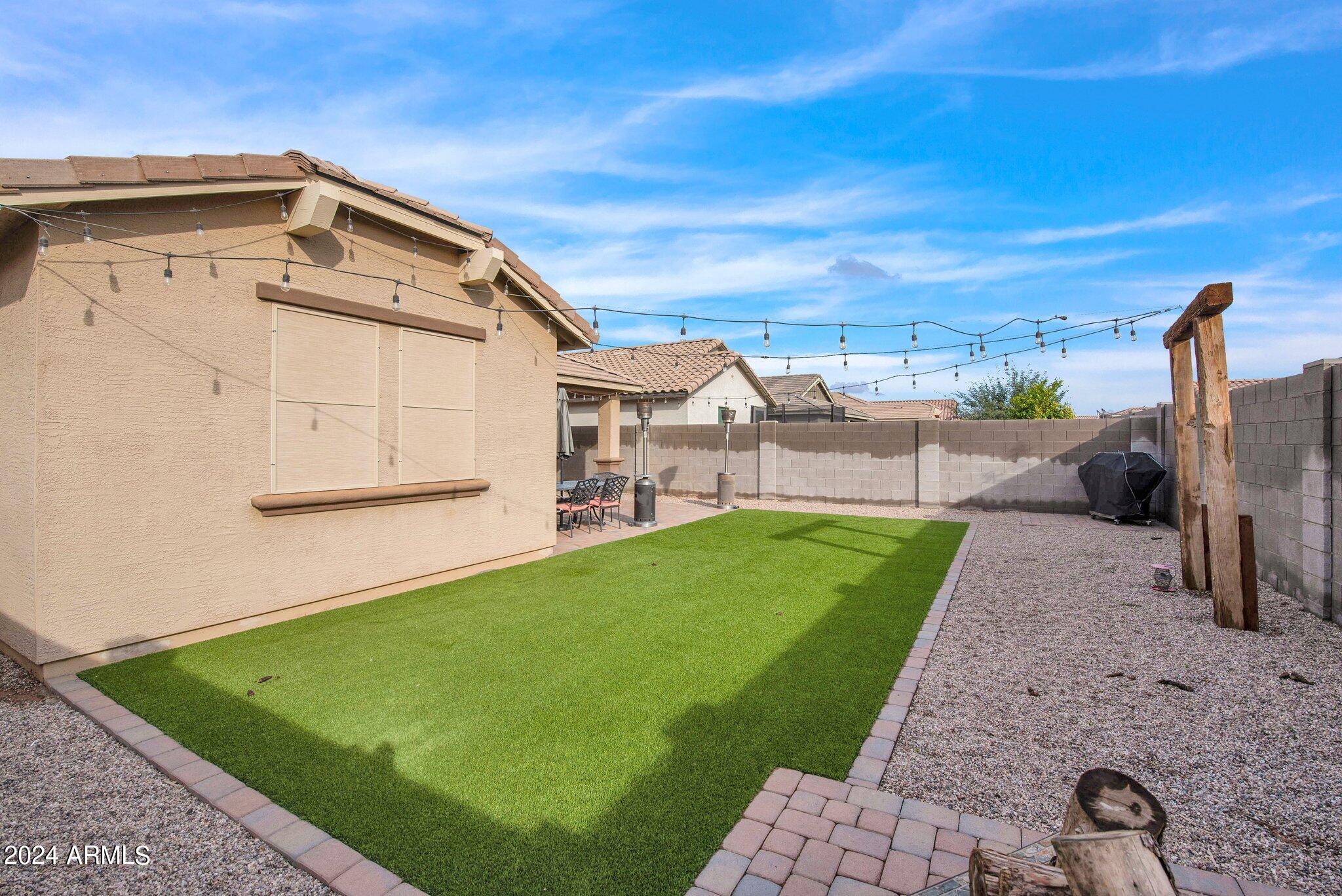 41317 W CARLISLE Lane