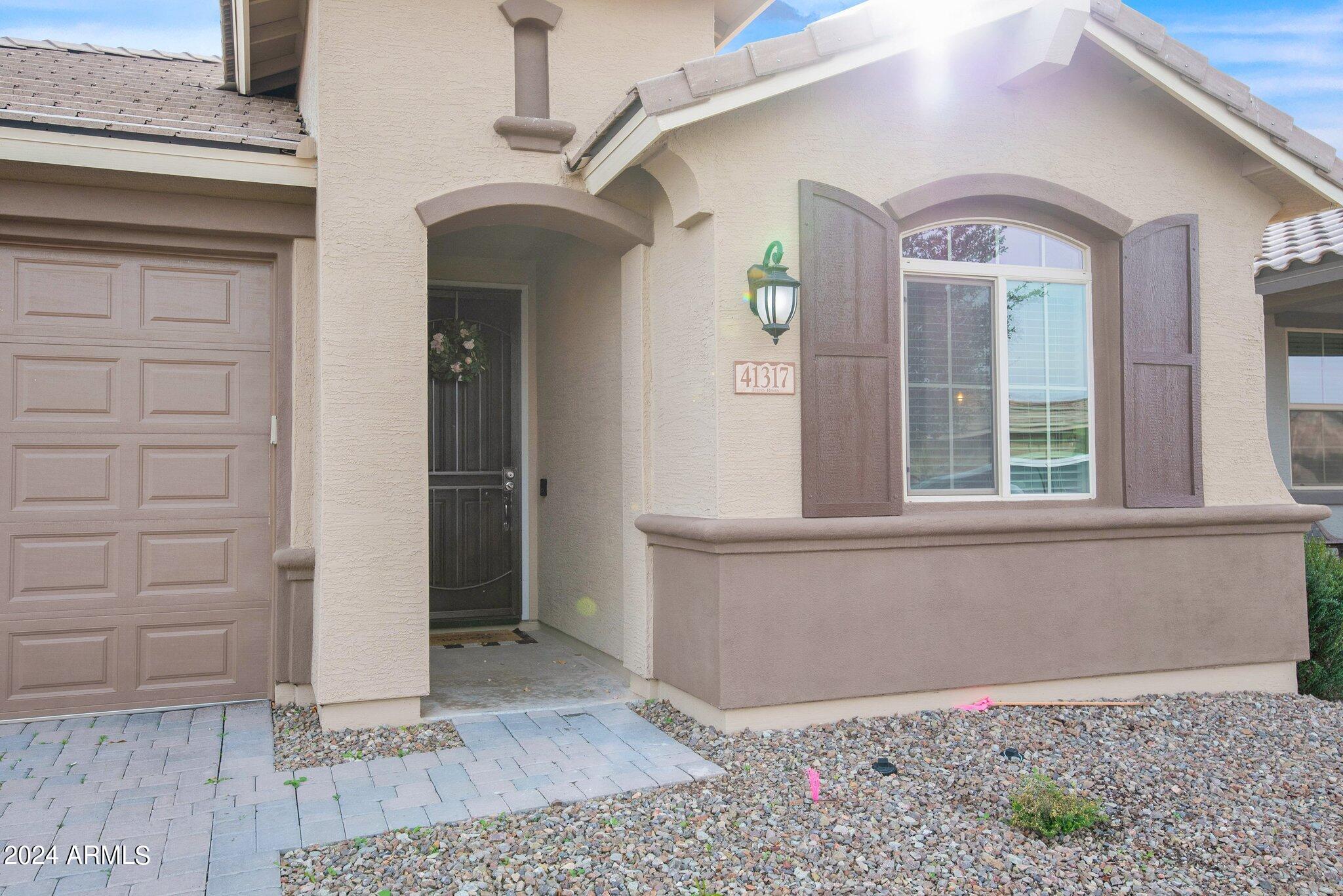 41317 W CARLISLE Lane