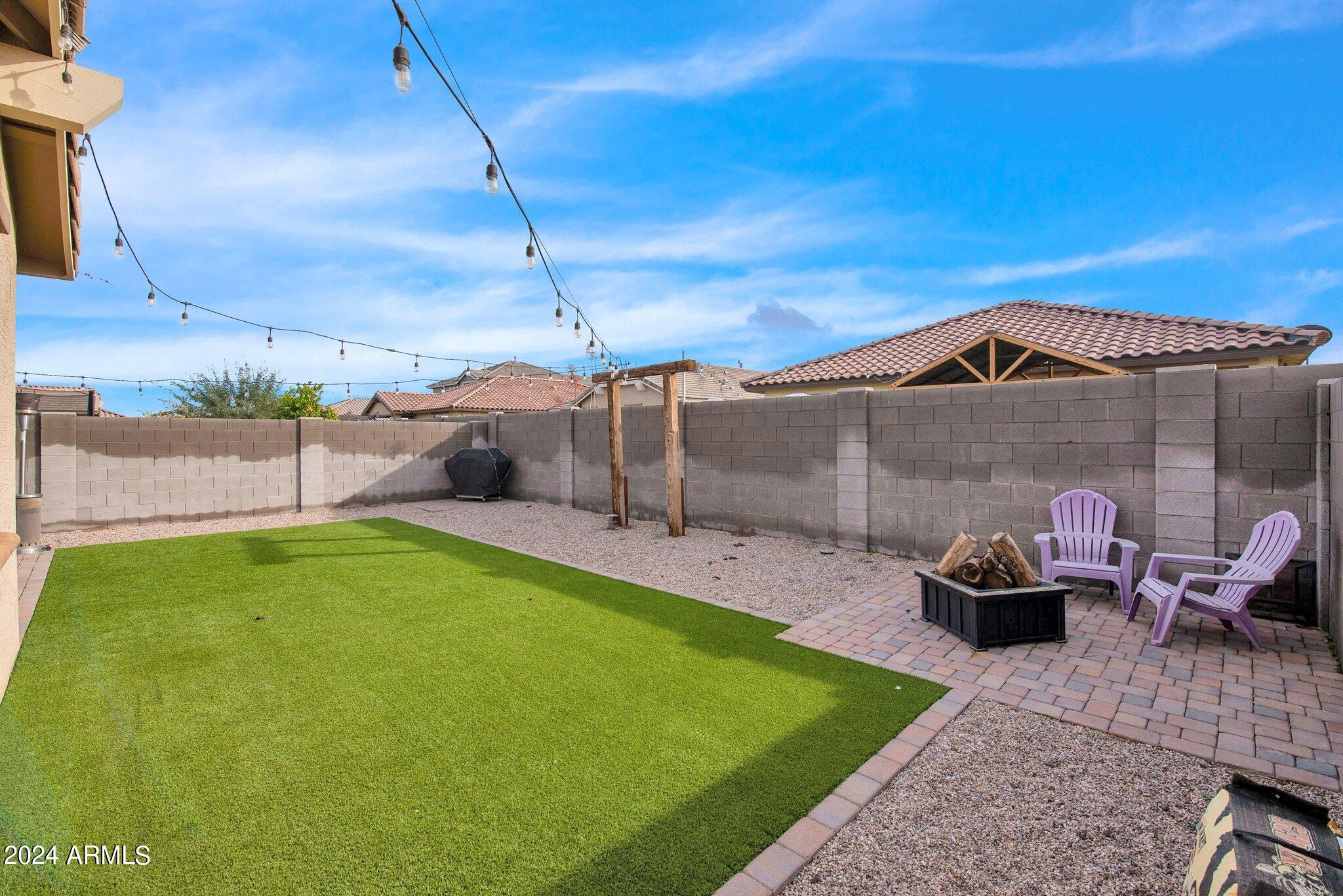41317 W CARLISLE Lane