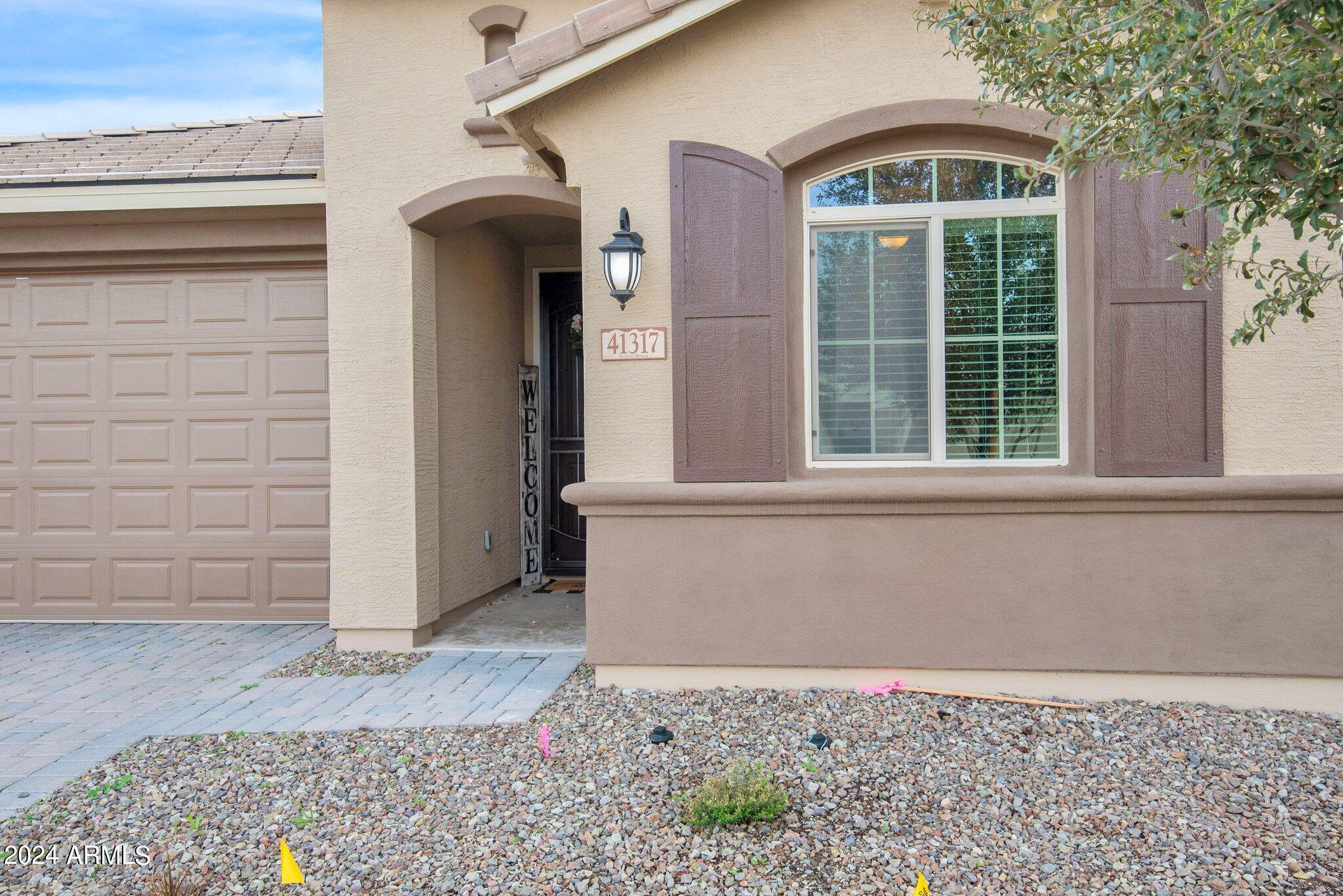 41317 W CARLISLE Lane
