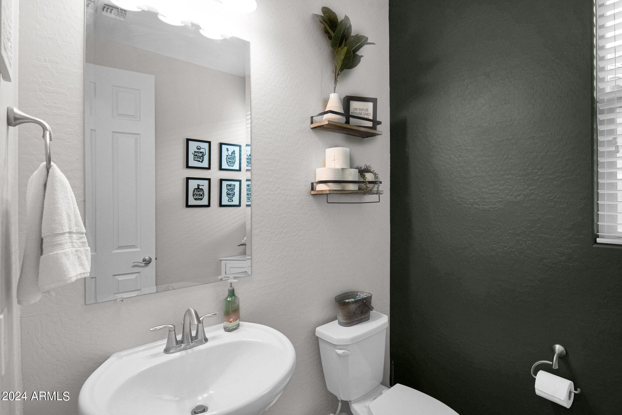 41317 W CARLISLE Lane
