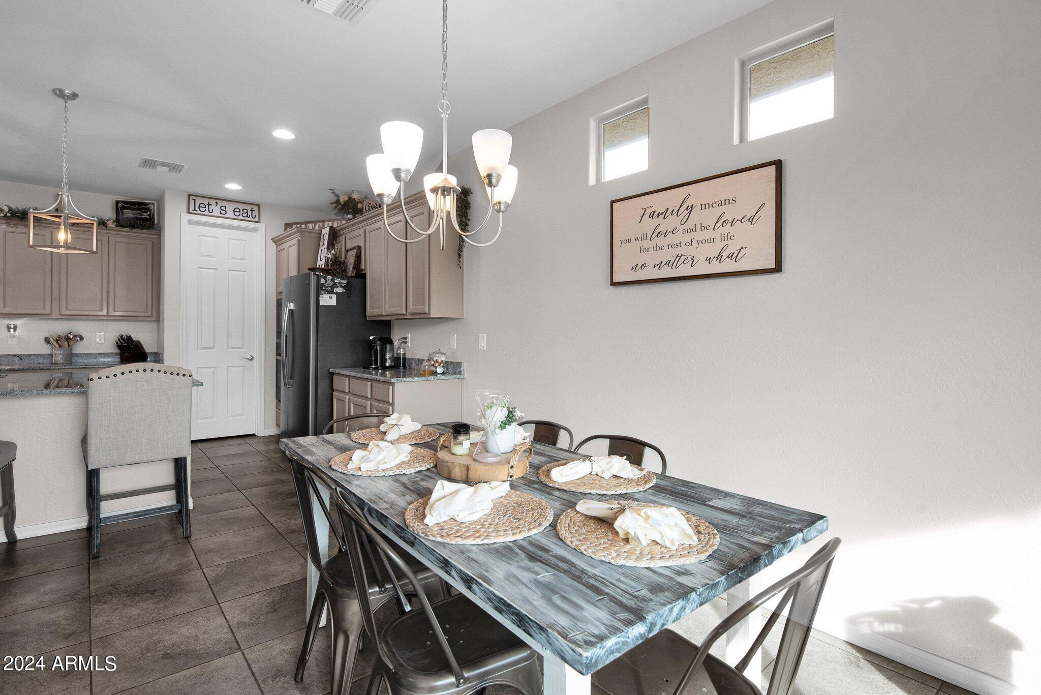 41317 W CARLISLE Lane