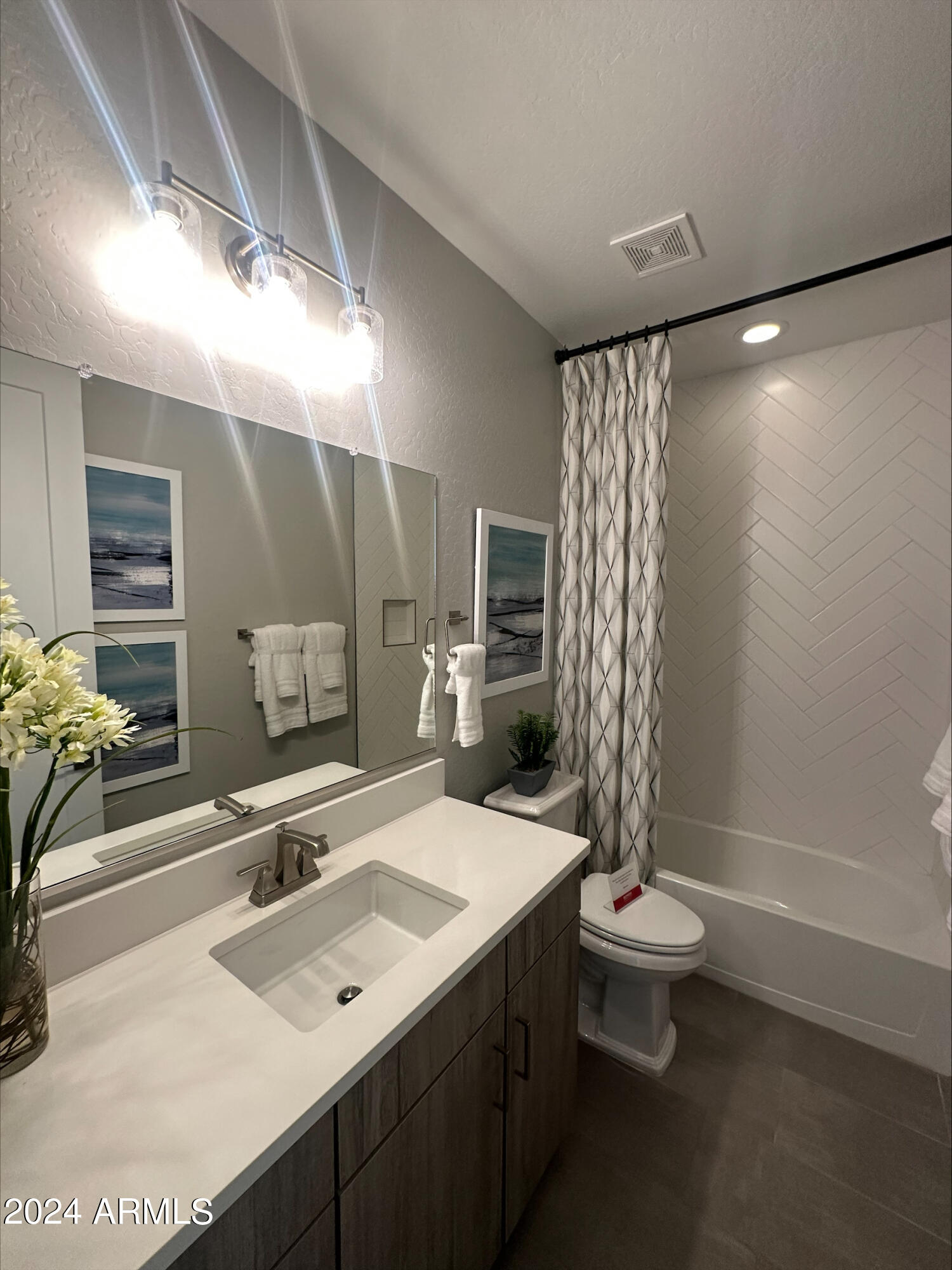 1283 N TOPAZ Trail