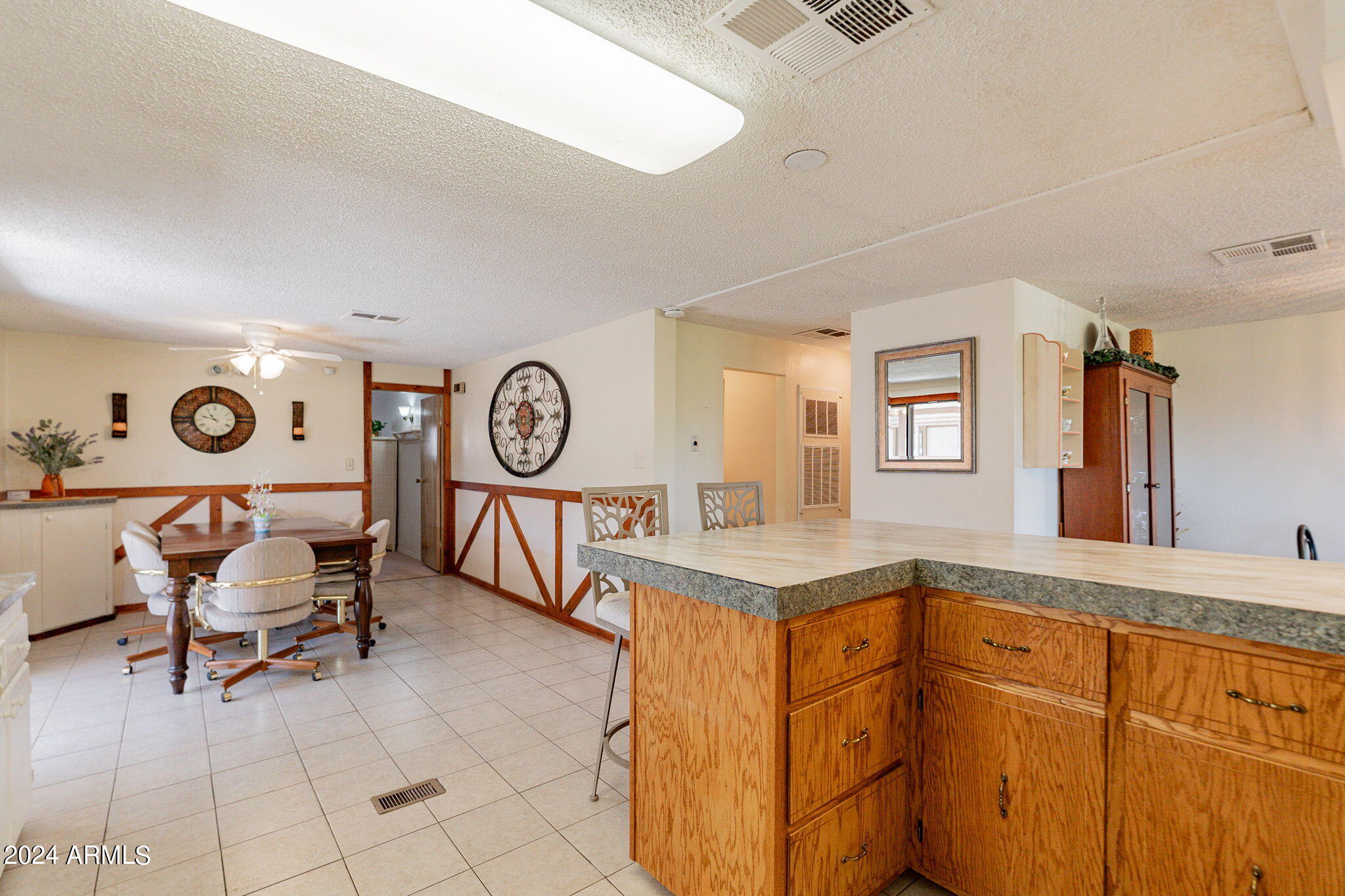 1925 S 72ND Street