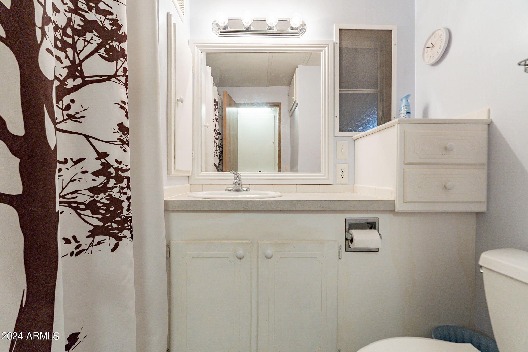 1925 S 72ND Street