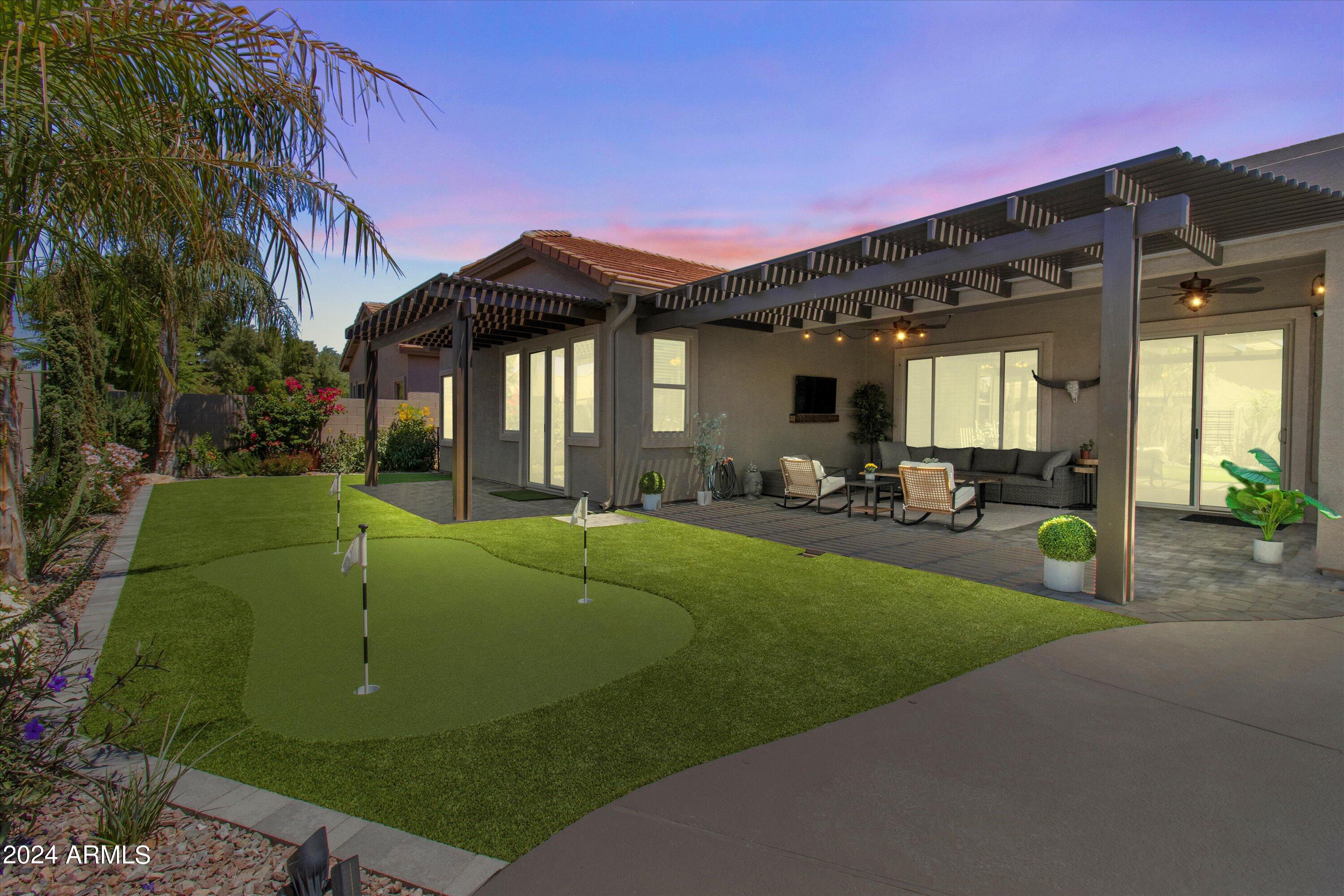 2700 E HAZELTINE Way