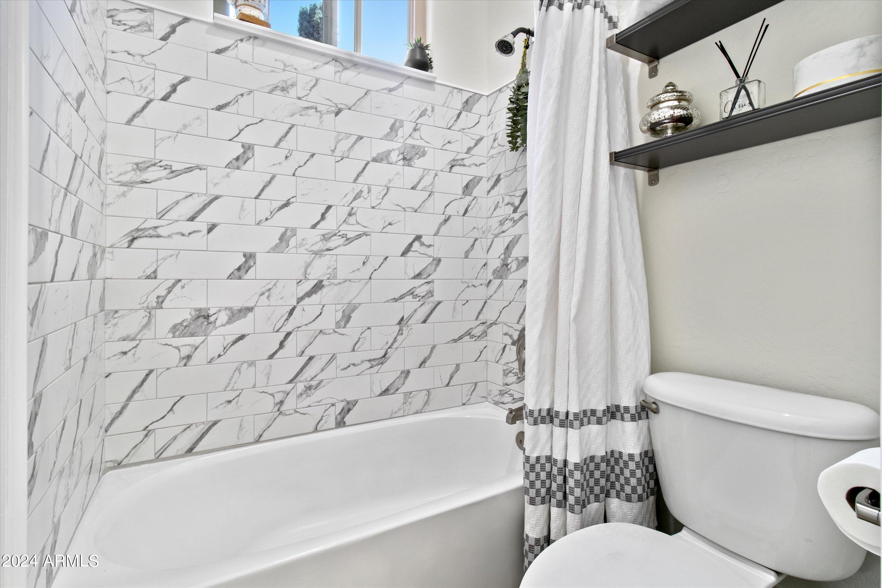 2700 E HAZELTINE Way