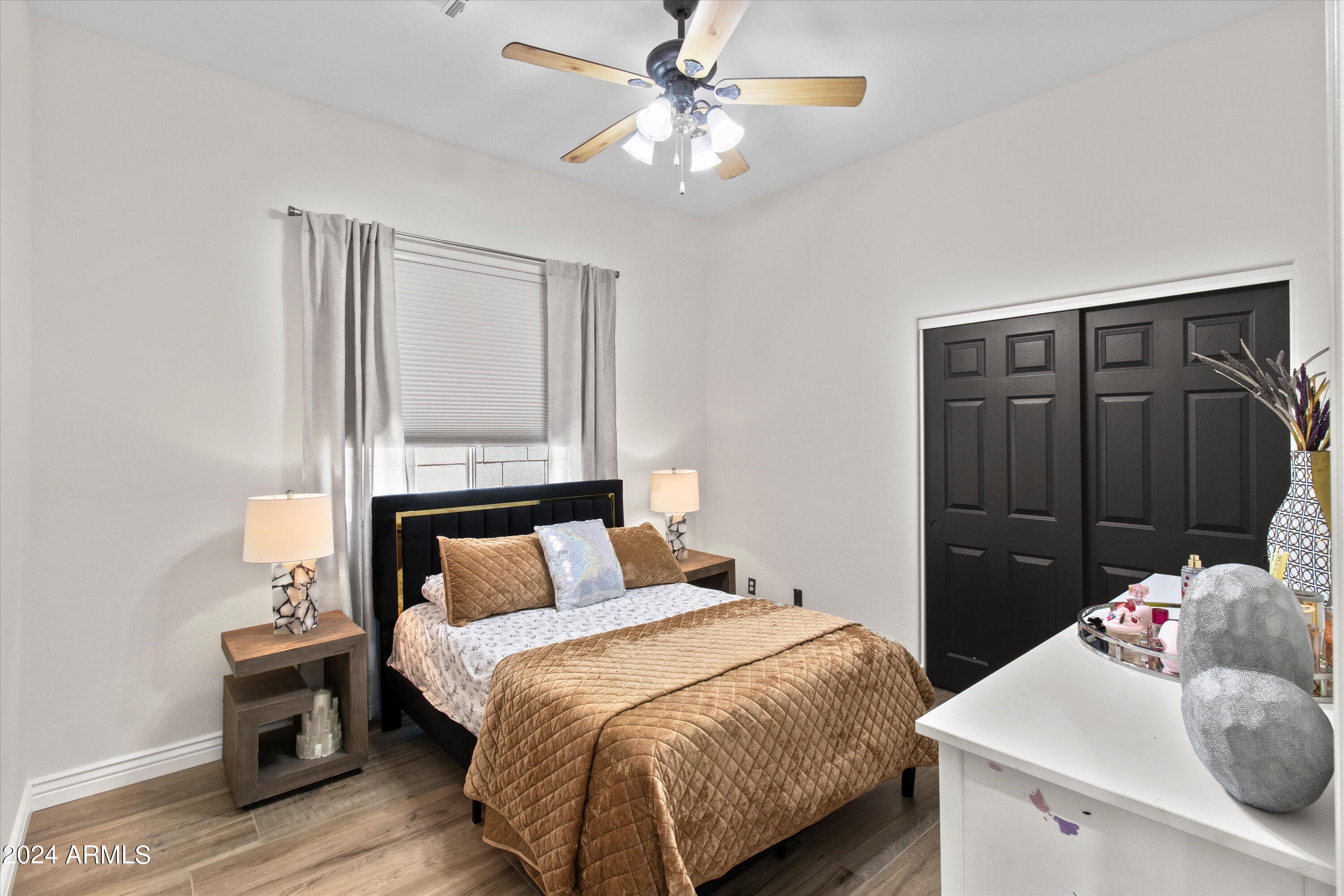 2700 E HAZELTINE Way