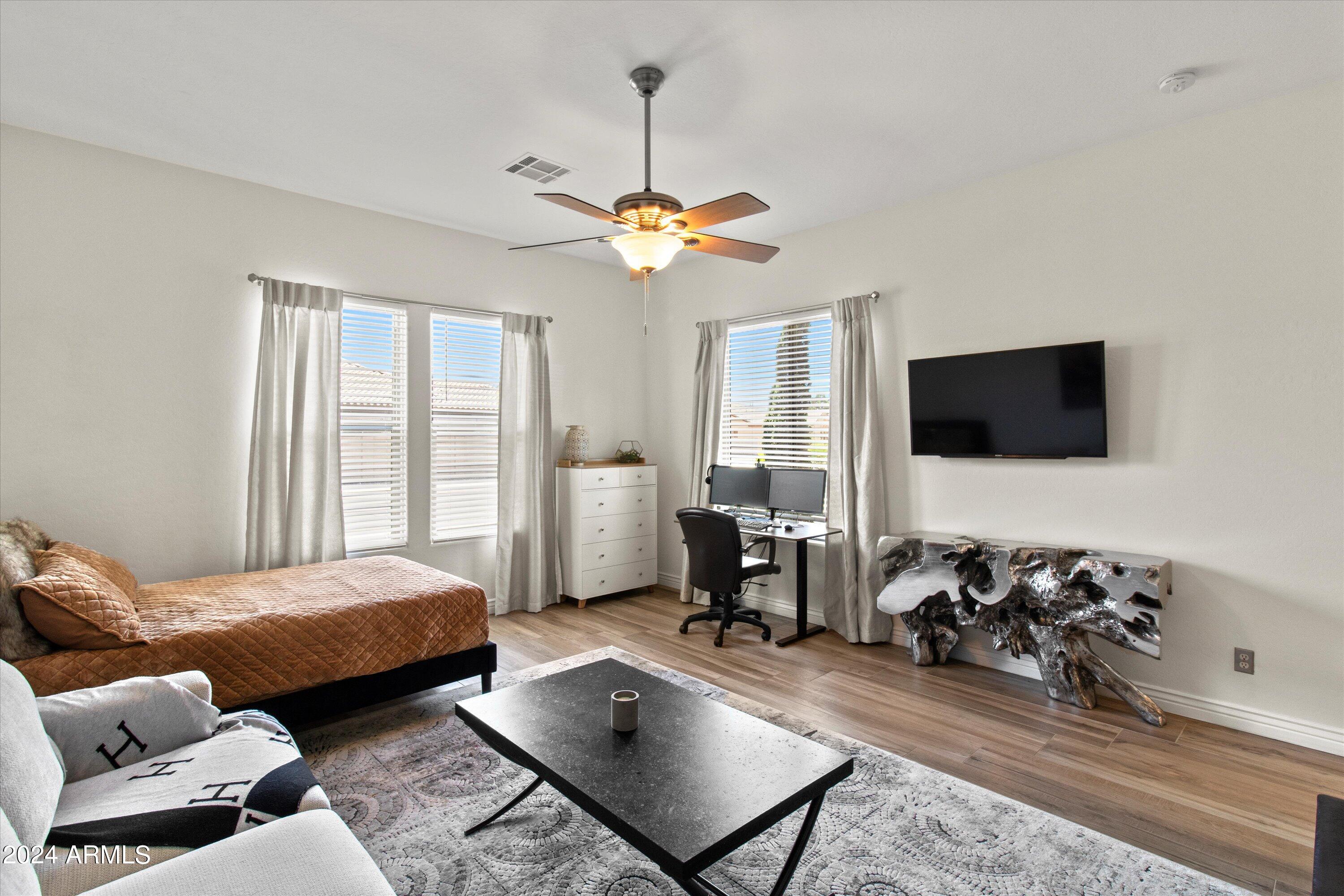 2700 E HAZELTINE Way