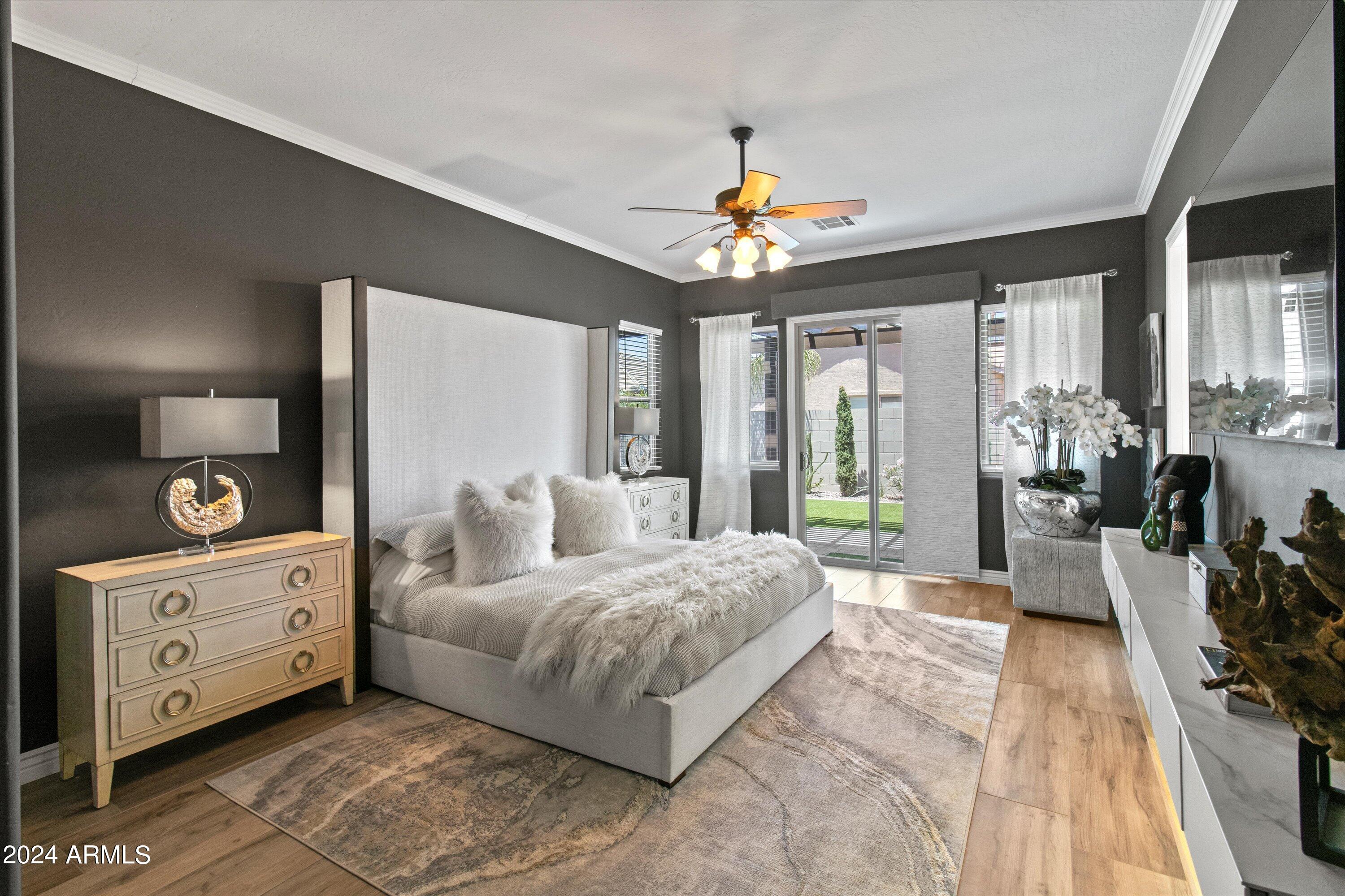 2700 E HAZELTINE Way