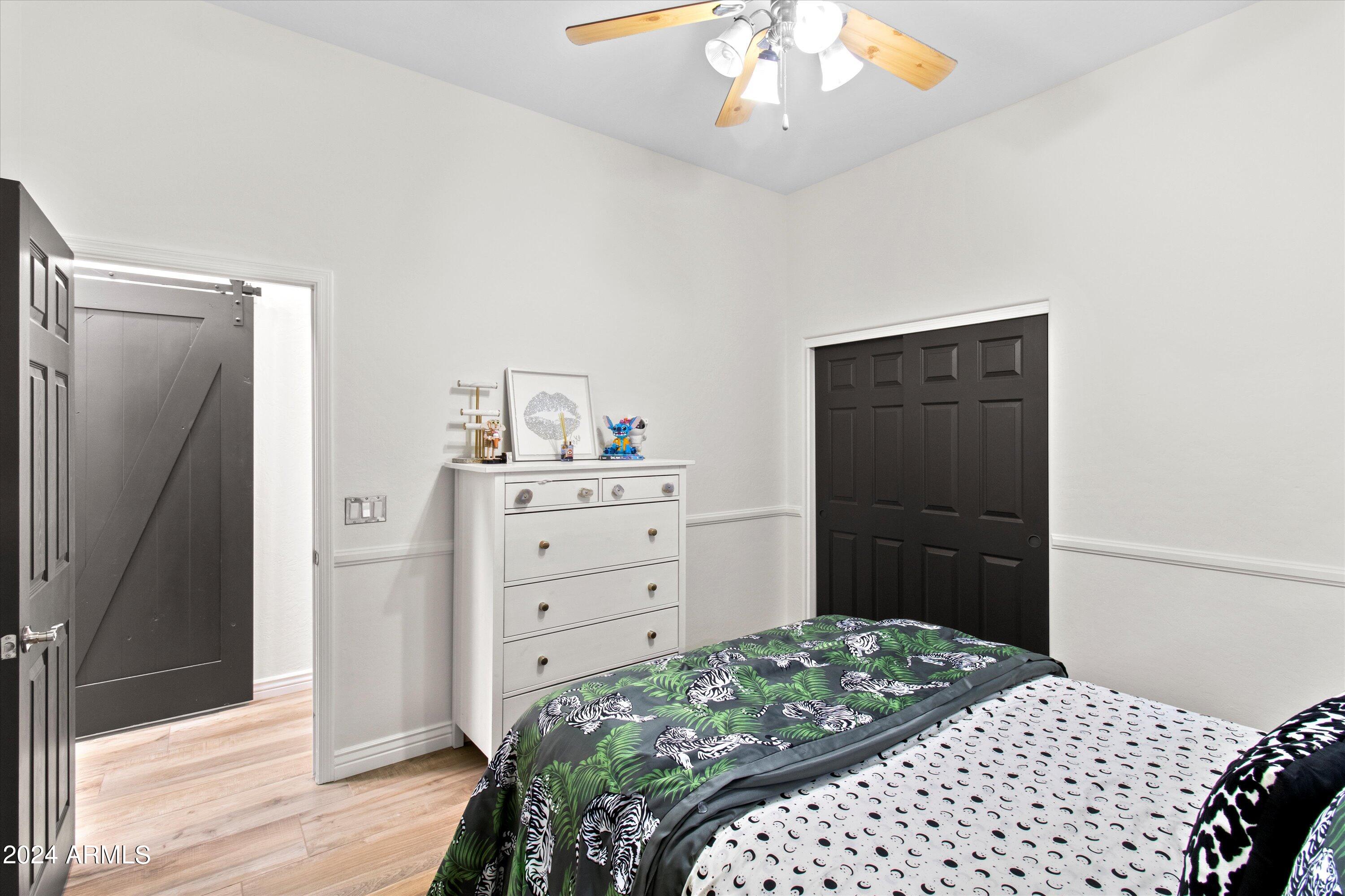 2700 E HAZELTINE Way