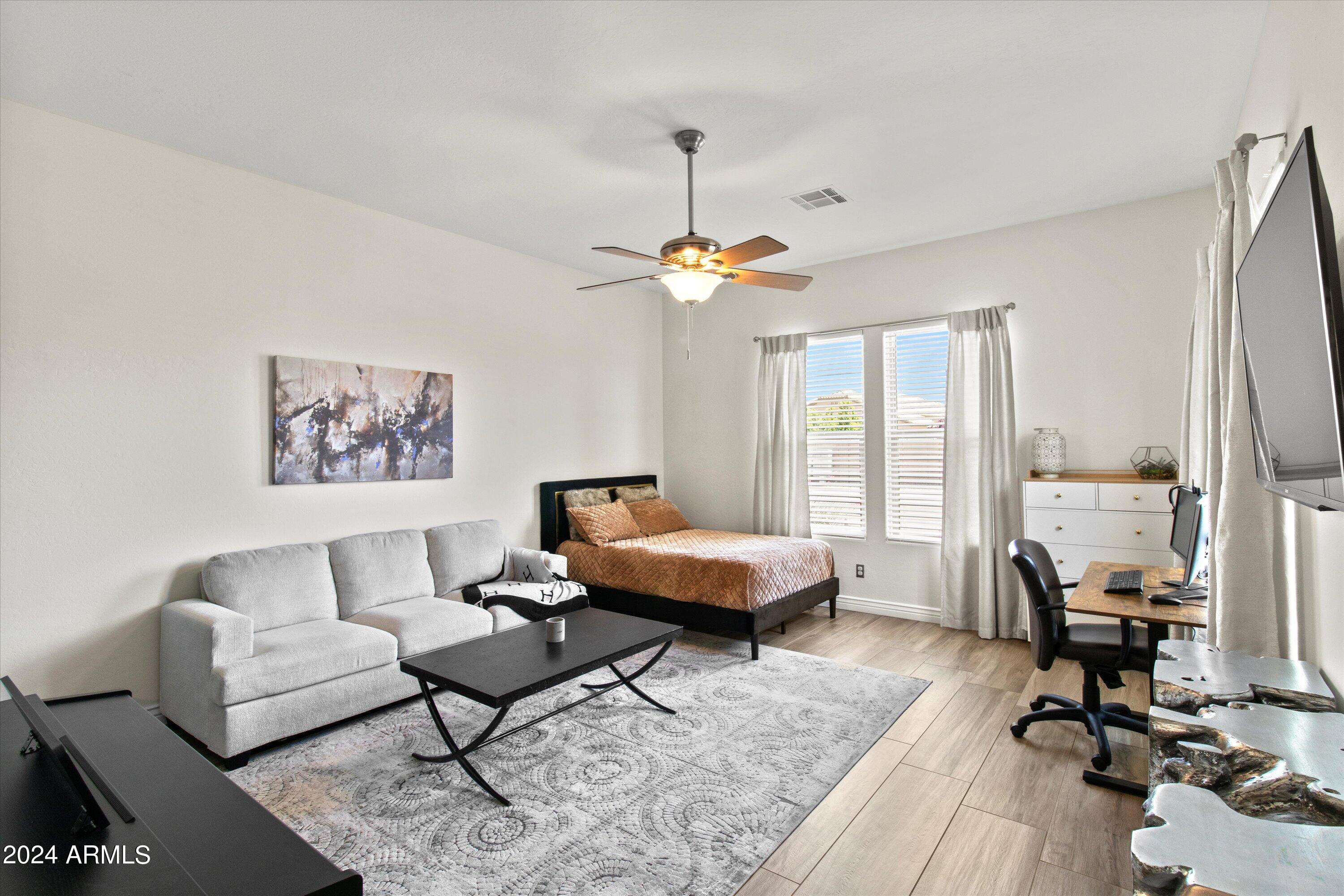 2700 E HAZELTINE Way